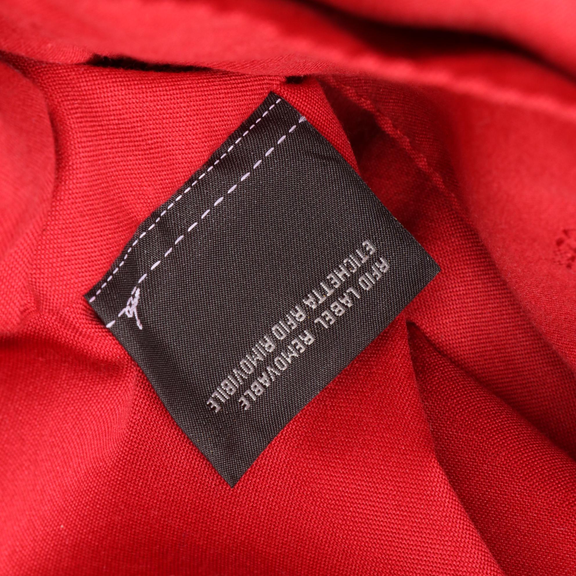 Fendi Chameleon Tote Bag in Red Textured Leather with Detachable Strap