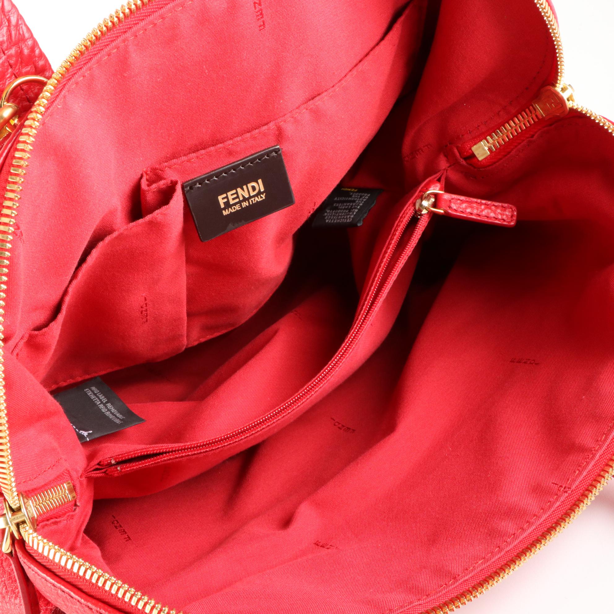 Fendi Chameleon Tote Bag in Red Textured Leather with Detachable Strap