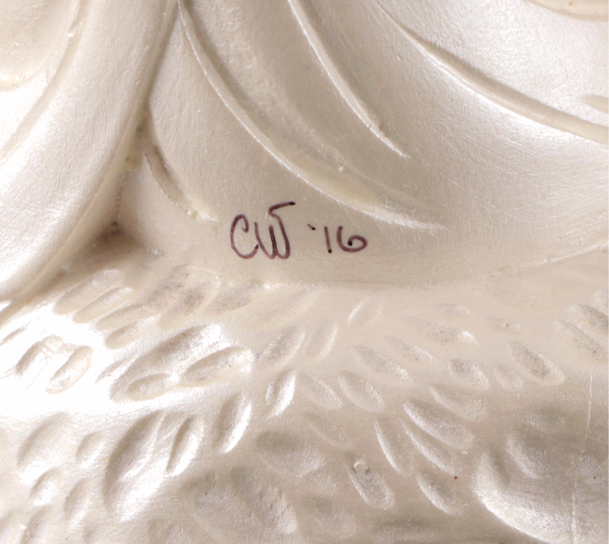 Chinese Blanc de Chine Style Resin Guanyin Figurines