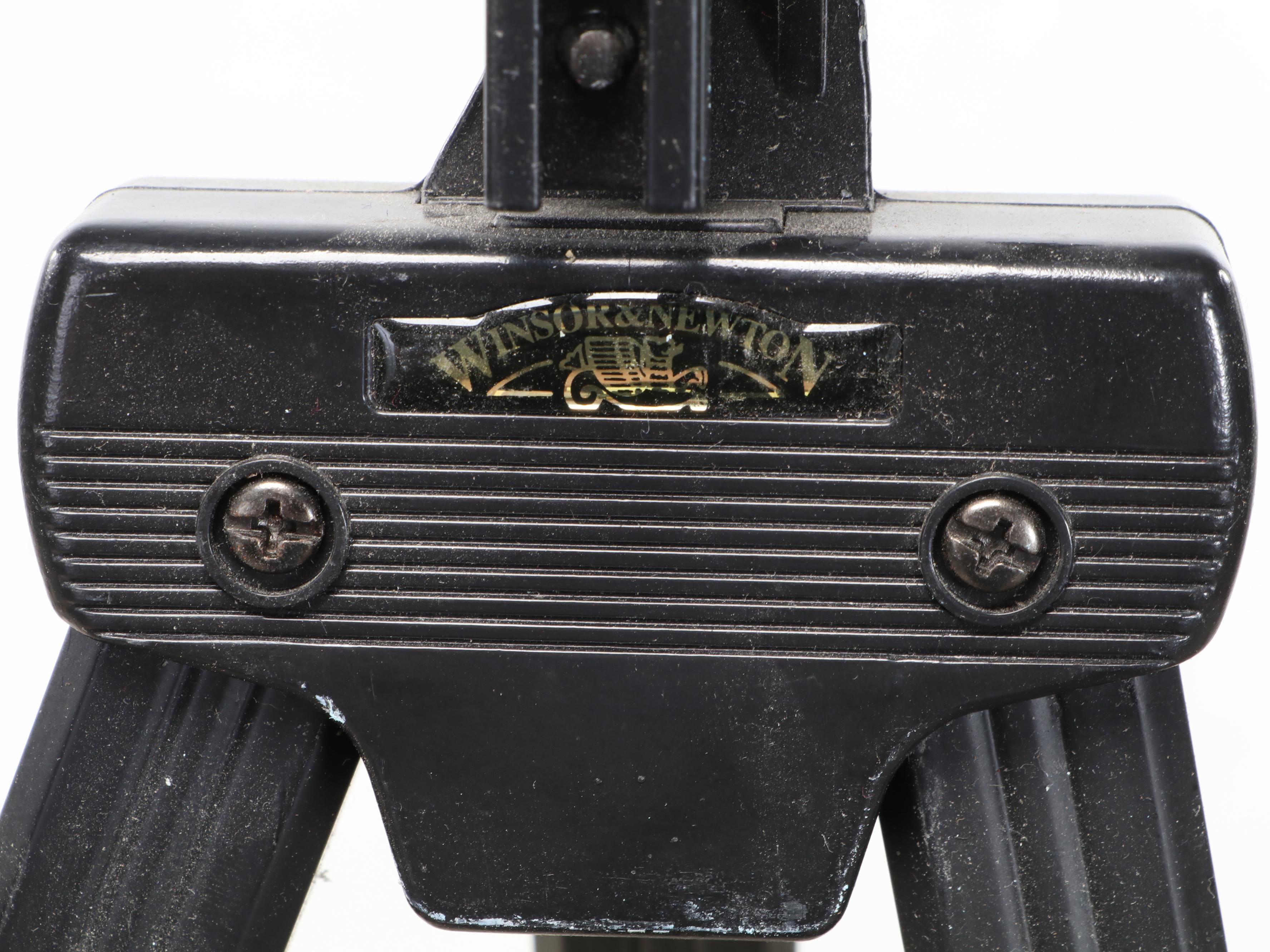 Bench 'n Vise Portable Work Bench Saw Horses With Winsor & Newton Art Easel