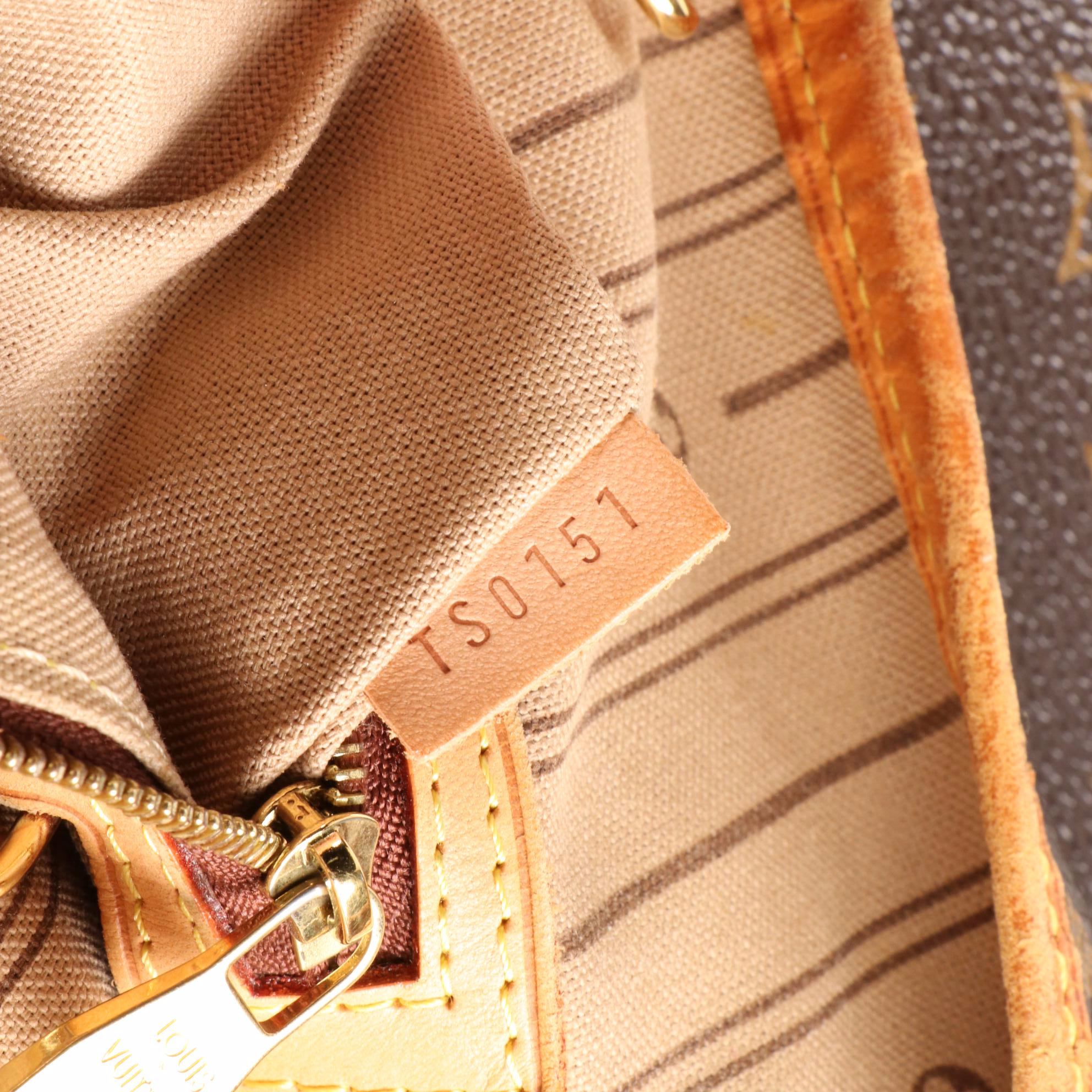 Louis Vuitton Delightful MM in Monogram Canvas and Vachetta Leather