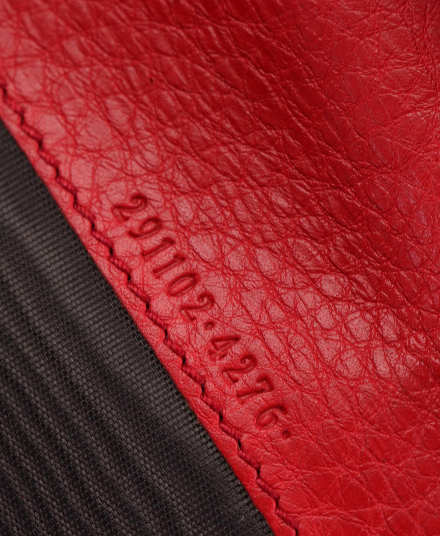 Gucci Soho Zip-Around Wallet in Red Grain Leather with Tassel