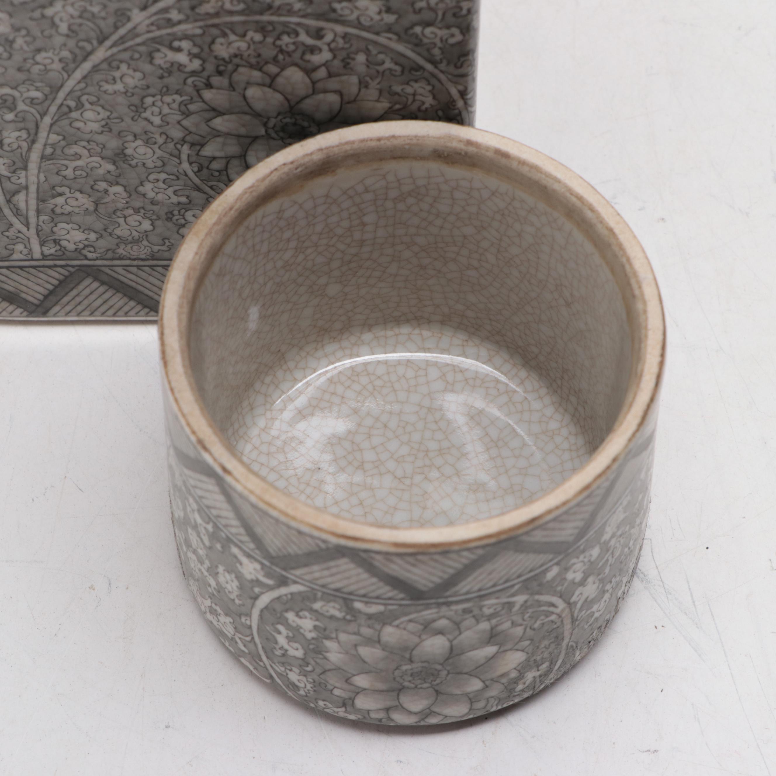 United Wilson Chinese Ceramic Decorative Tea Caddy