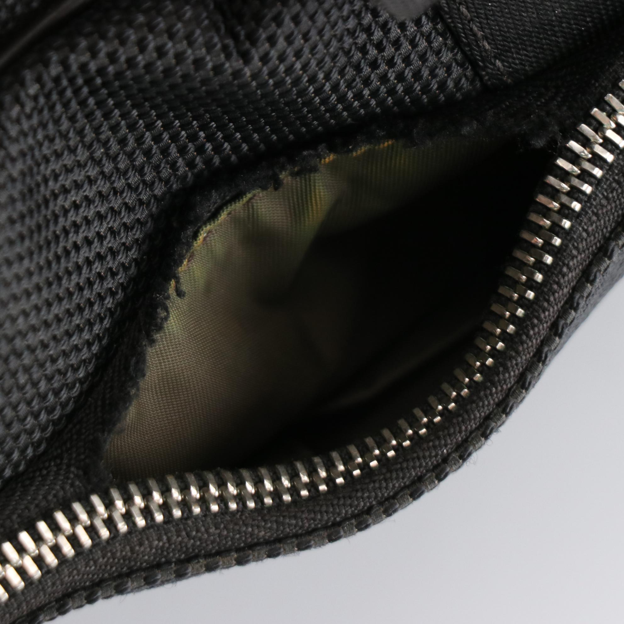 Louis Vuitton Laptop Bag in Black Damier Géant with Leather Trim