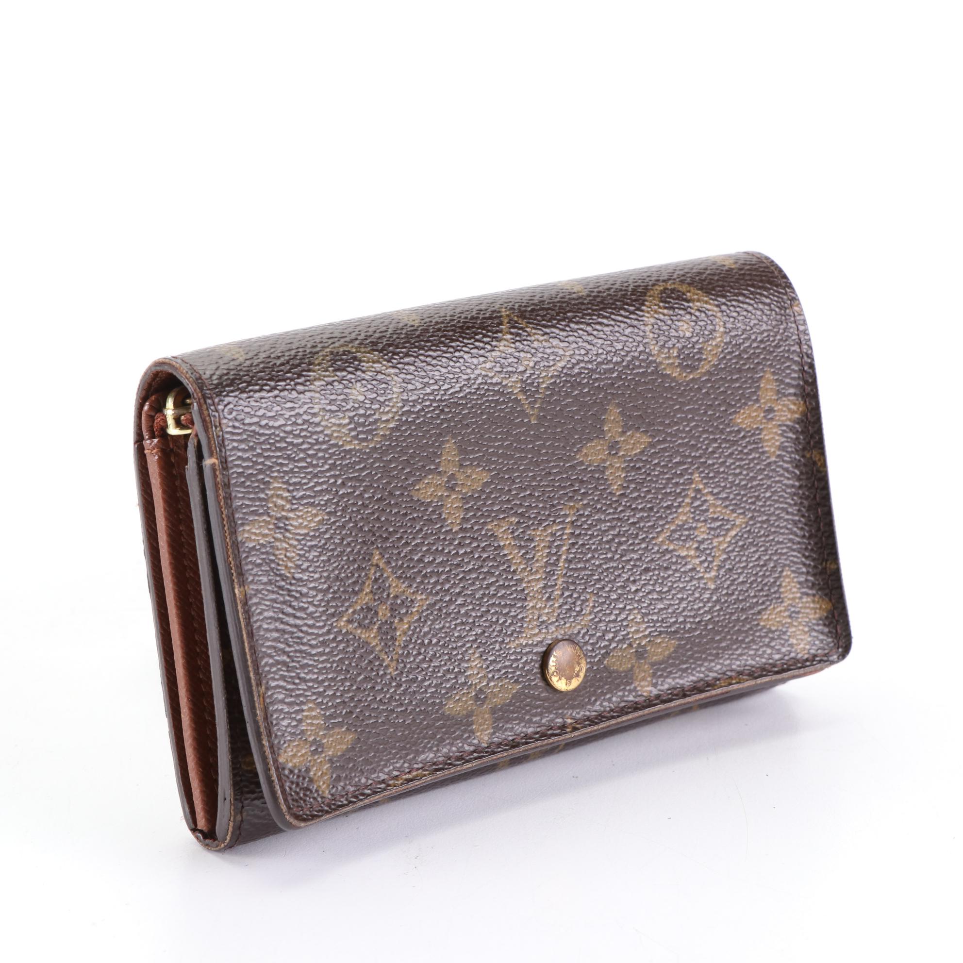 Louis Vuitton Porte-Monnaie Billets Trésor in Monogram Canvas