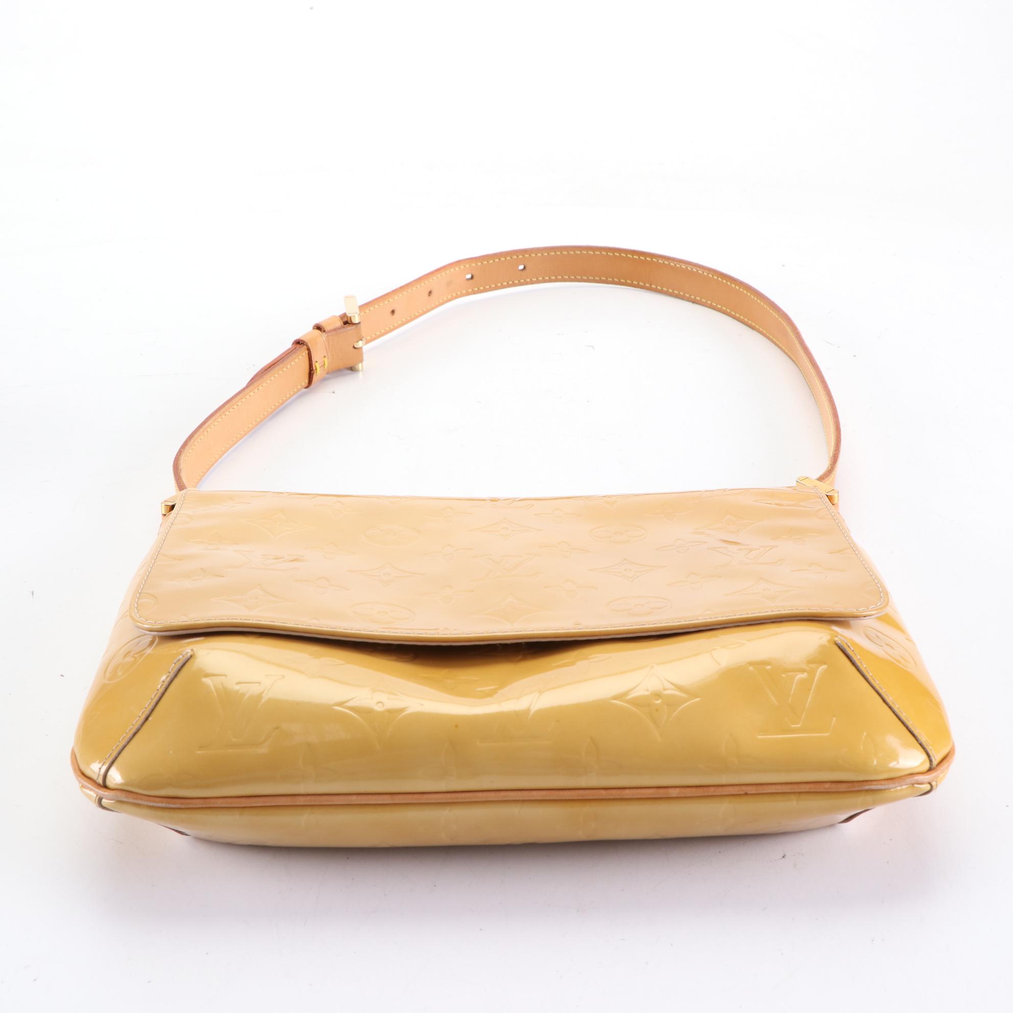 Louis Vuitton Thompson Street Front Flap Bag in Monogram Vernis