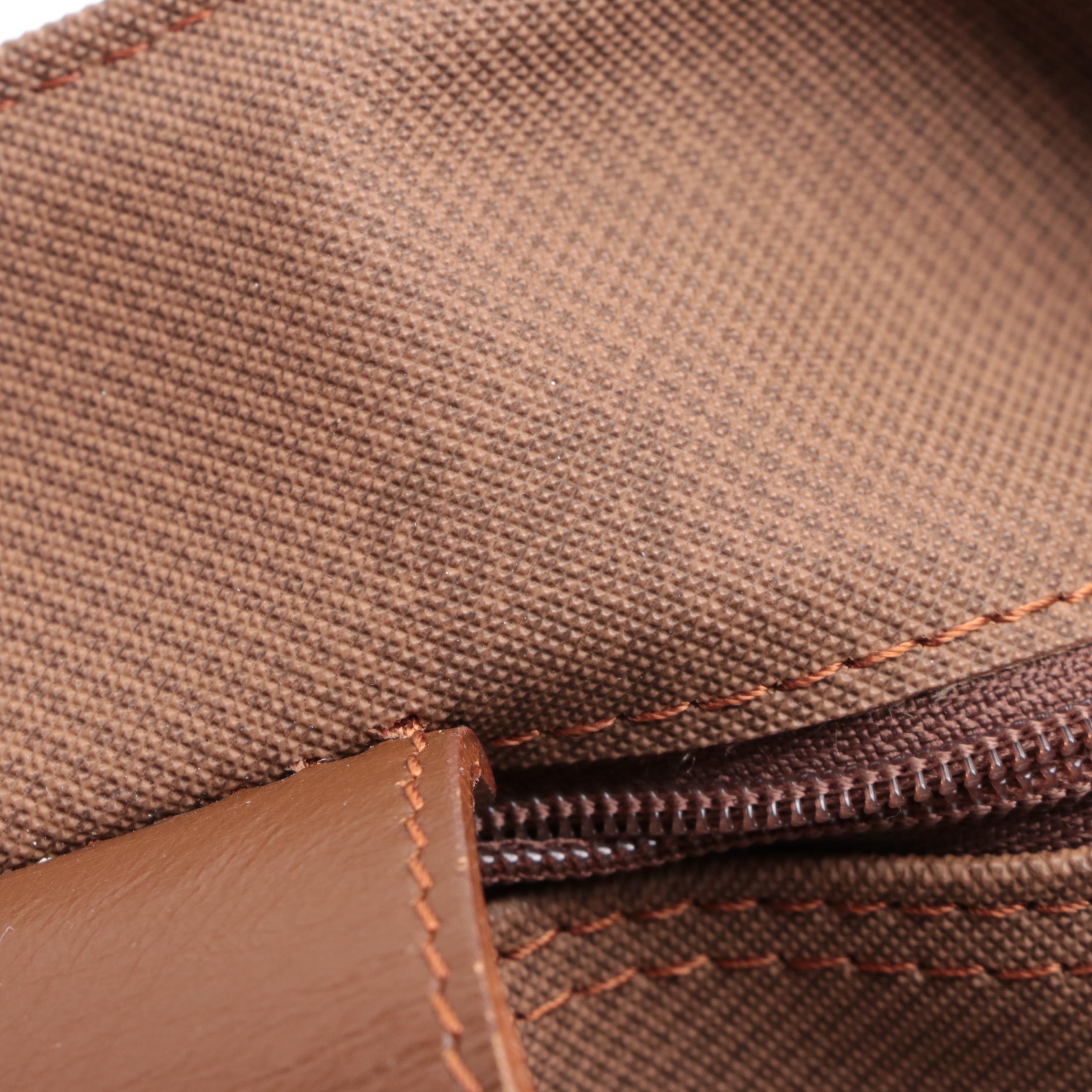 Burberrys Small Tote Bag in Haymarket Check and Leather