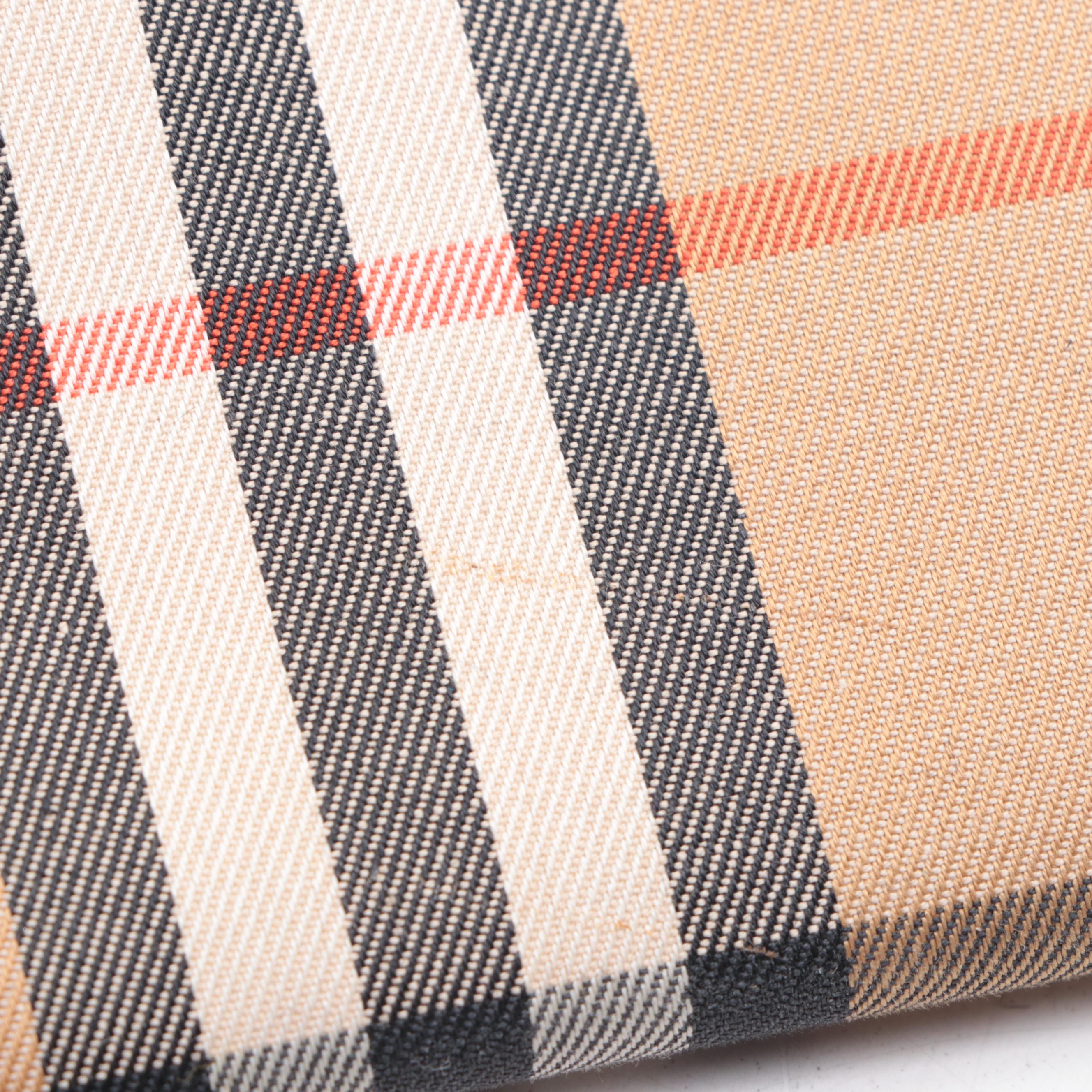 Burberrys Small Tote Bag in Haymarket Check and Leather