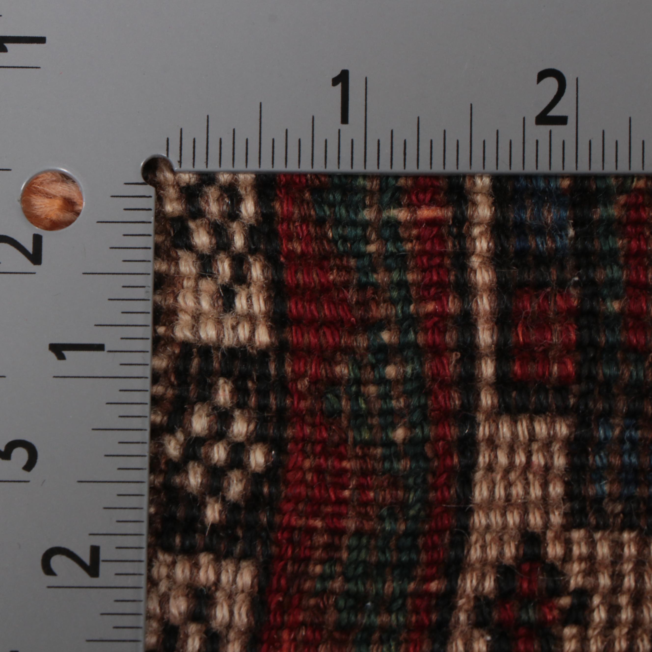 1'11 x 3' Hand-Knotted Persian Shiraz Accent Rug