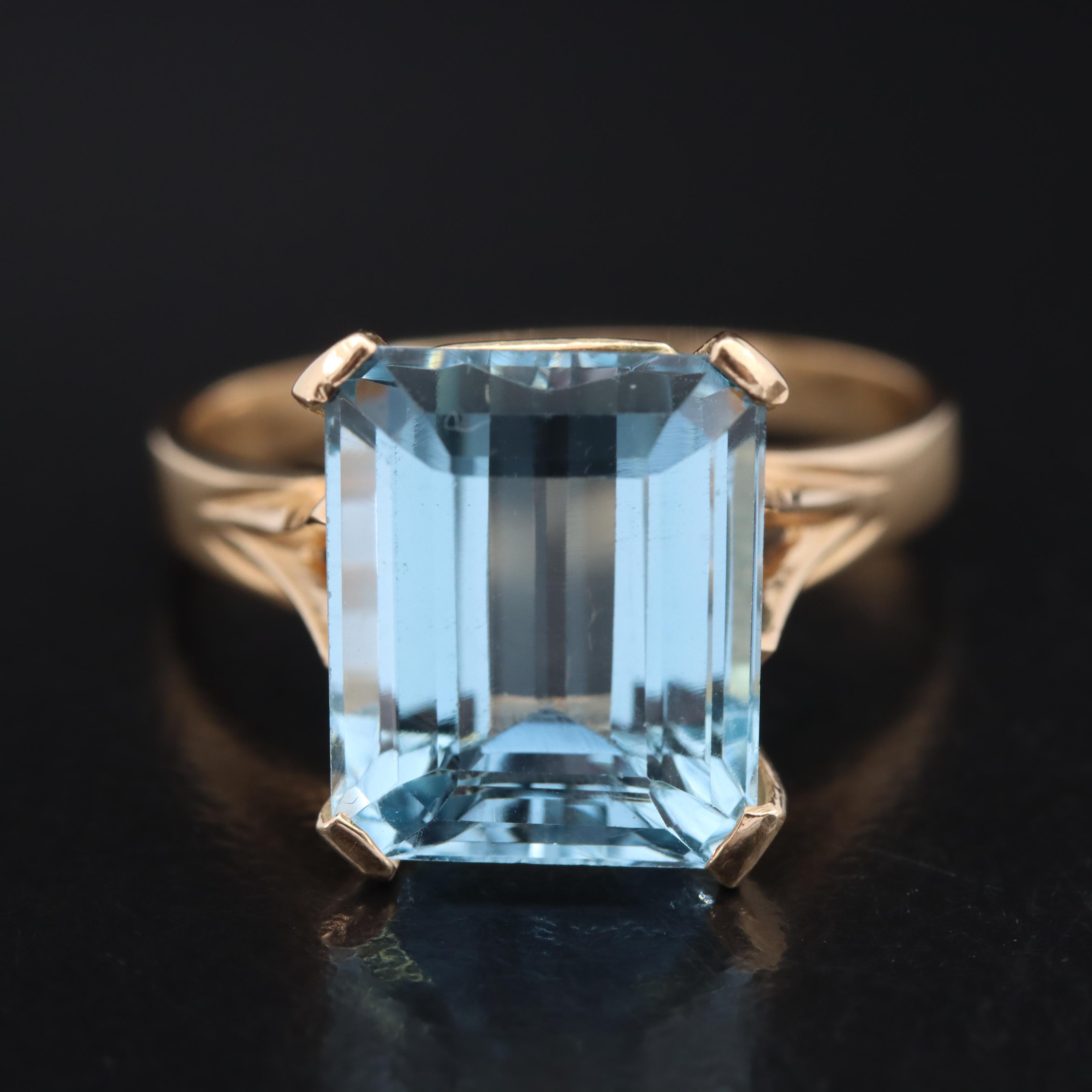 14K Topaz Solitaire Ring