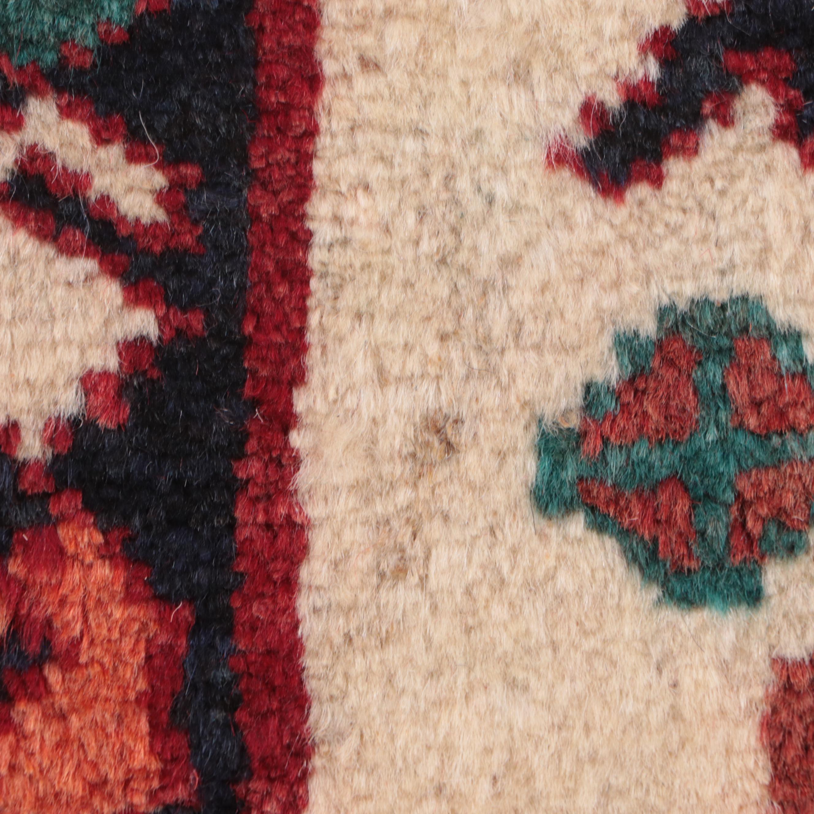 5' x 9'9 Hand-Knotted Persian Zanjan Area Rug