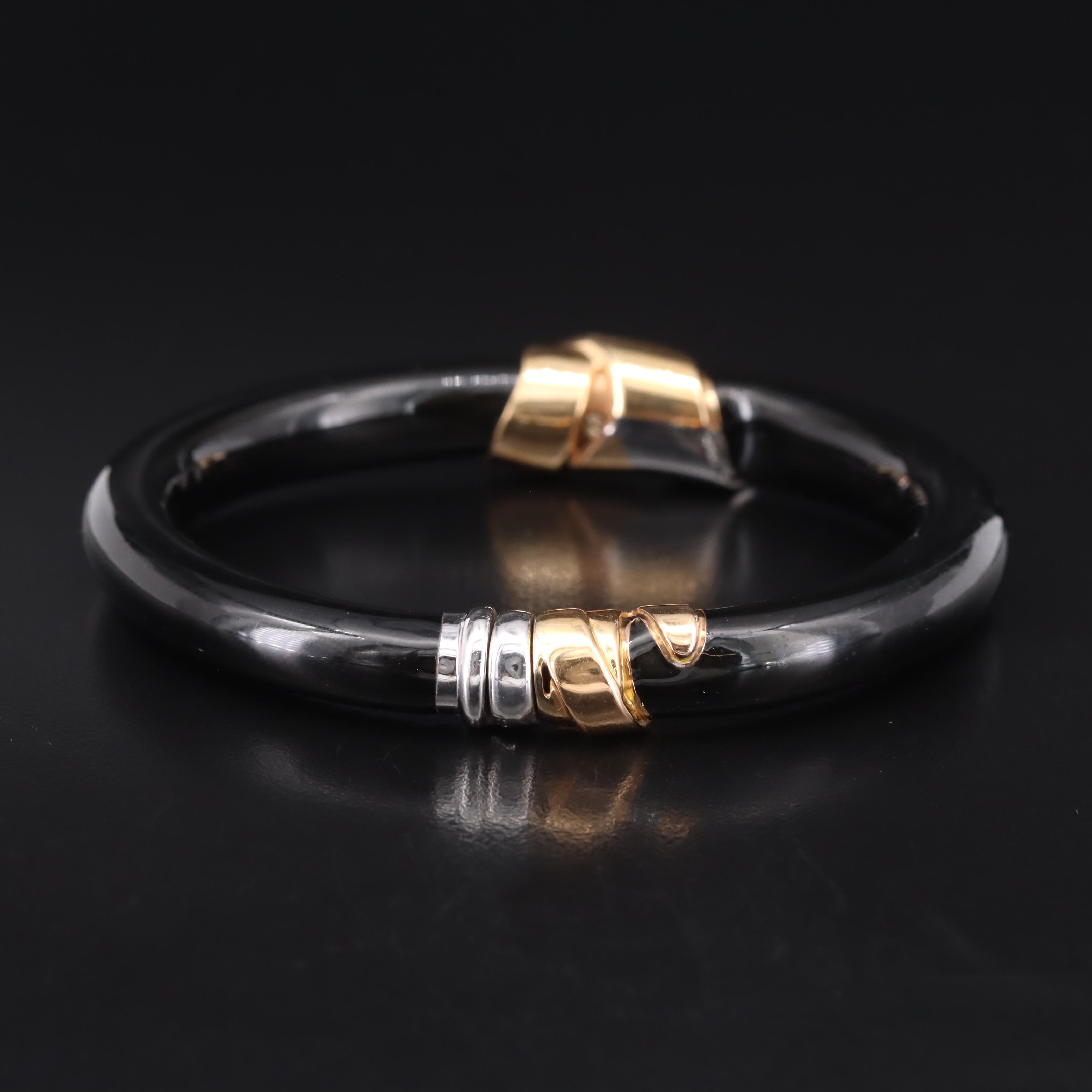 La Nouvelle Bague 18K Enamel Hinged Bangle