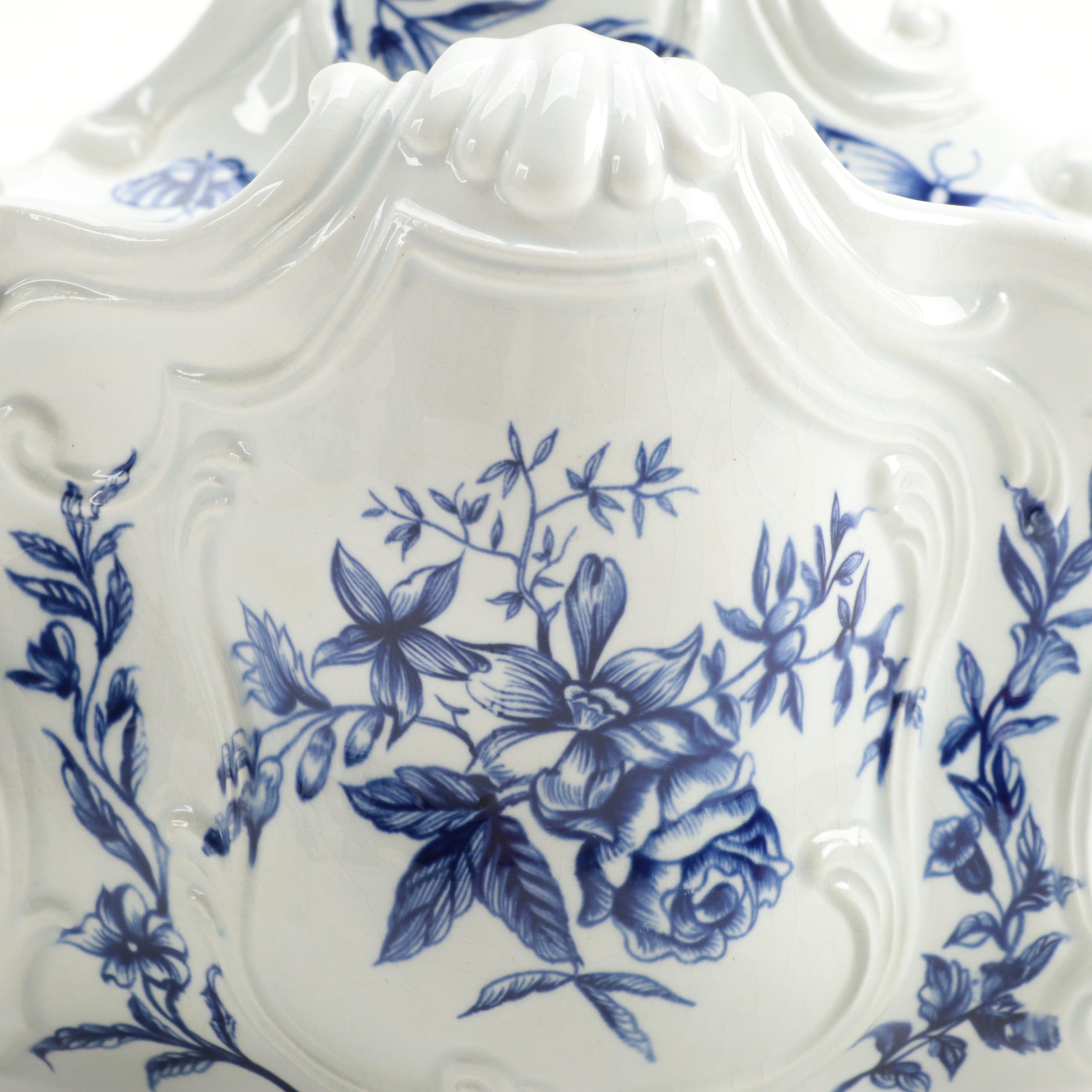 Mottahedeh Williamsburg Restoration Delft Tulipiere and Other Décor