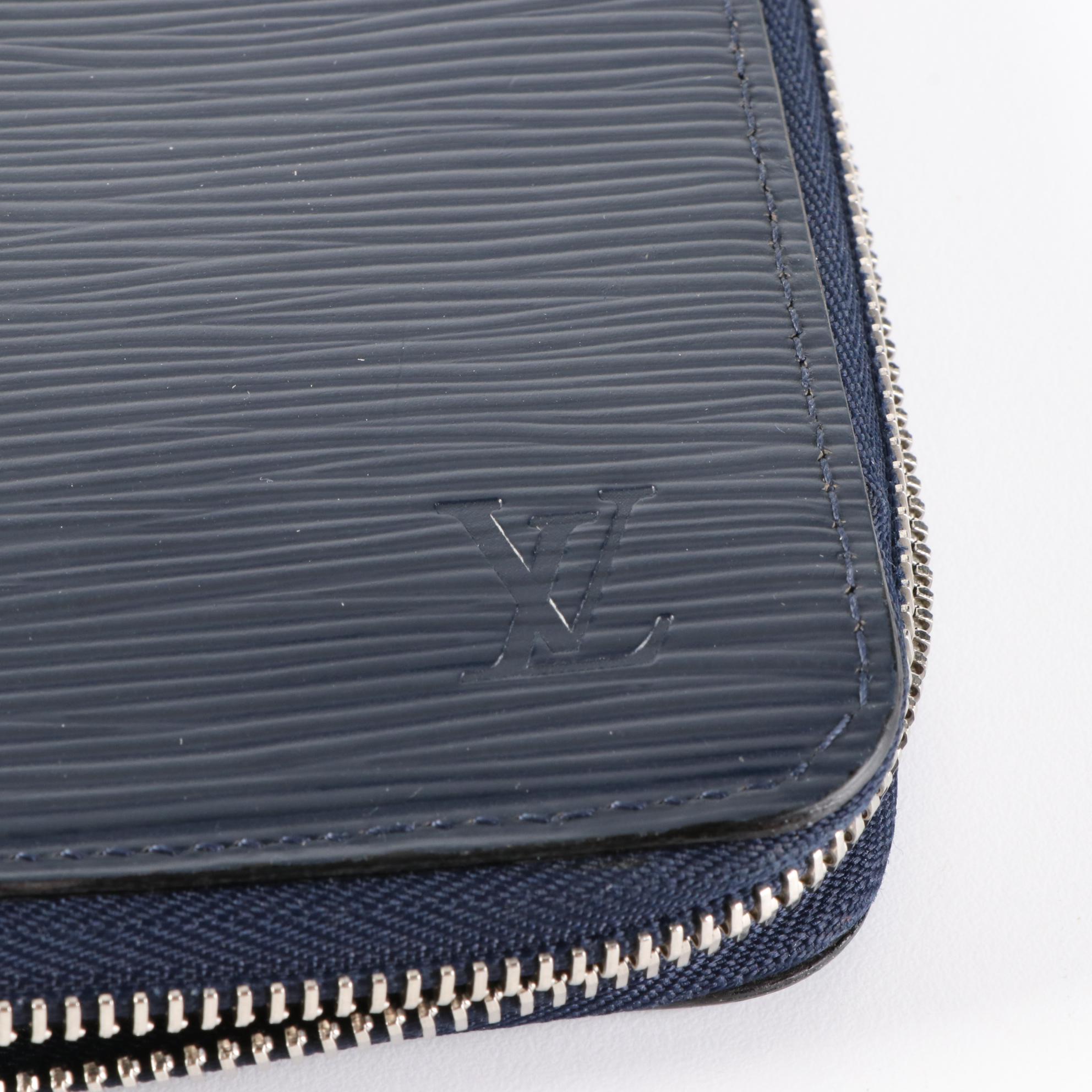 Louis Vuitton Zippy Wallet in Blue Marine Epi Leather