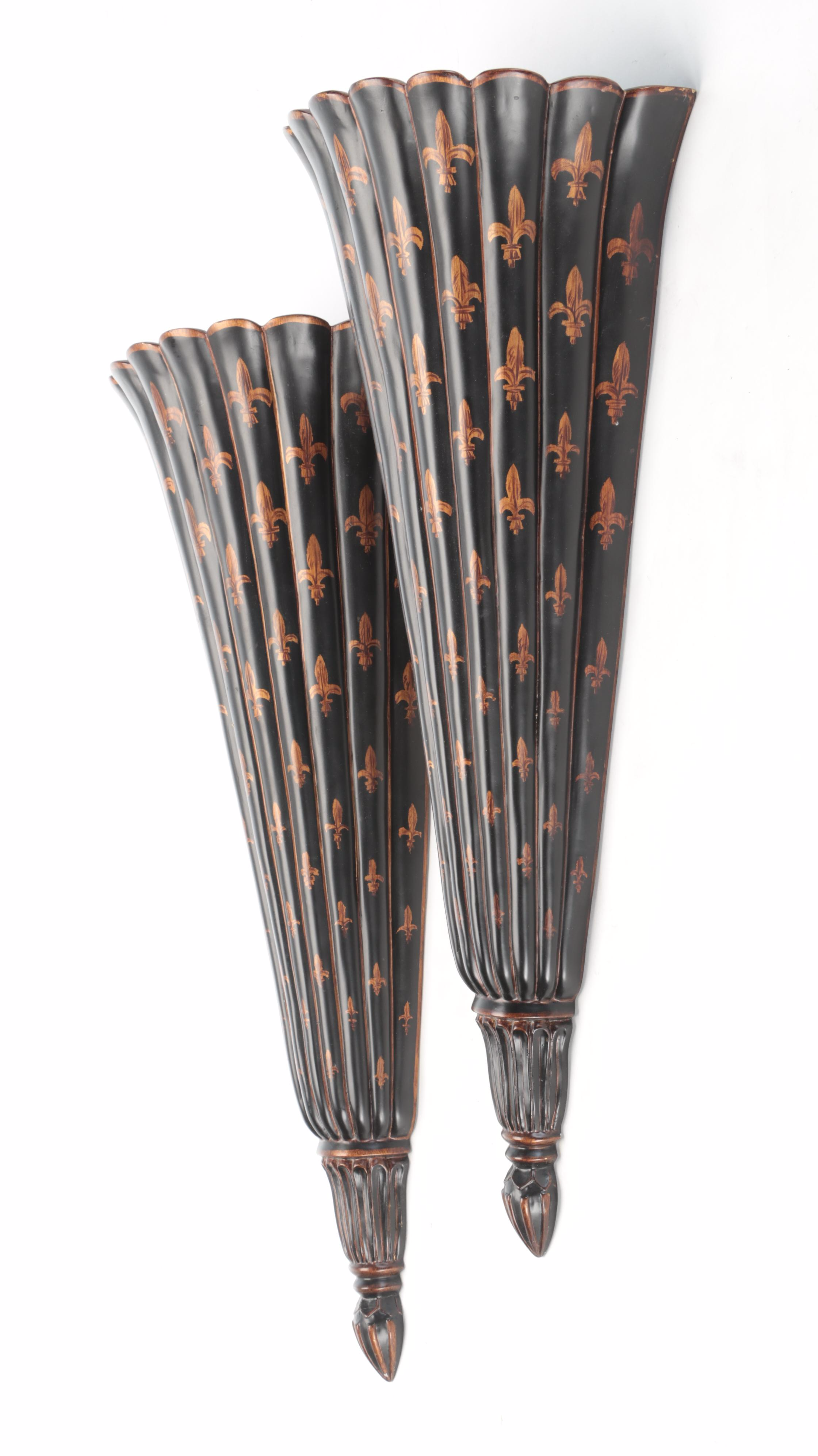 Pair of Tall Fleur-de-Lys Wall Pocket Planters