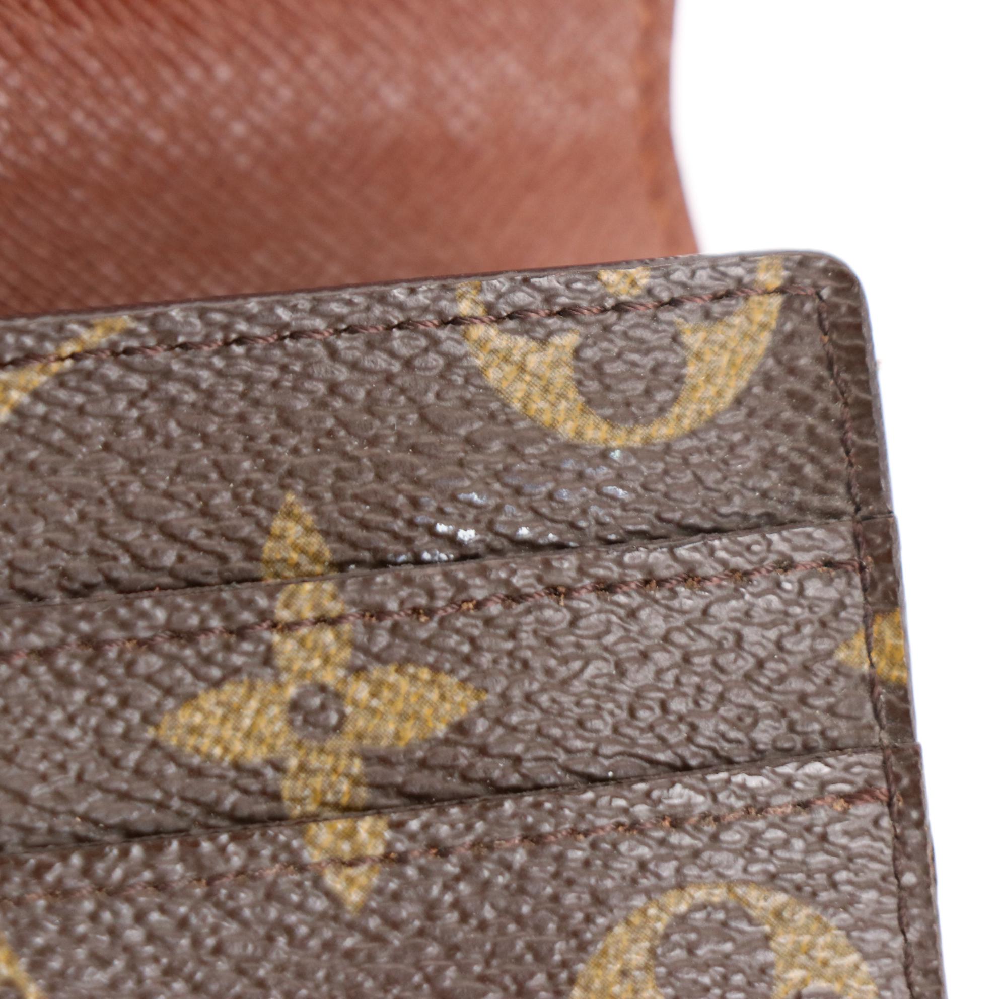 Louis Vuitton Sarah Wallet in Monogram Canvas