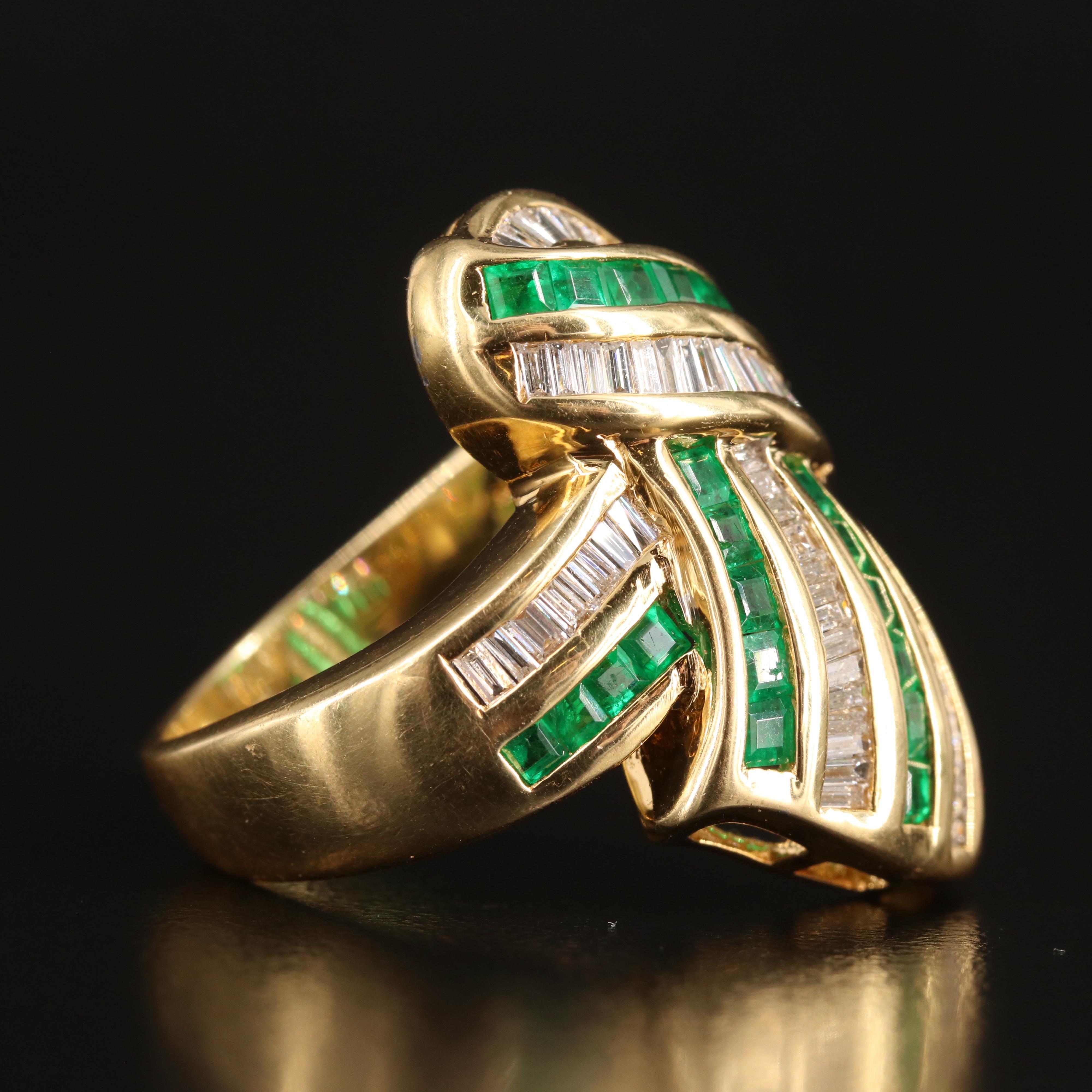 18K 1.00 CTW Diamond and Emerald Ribbon Ring