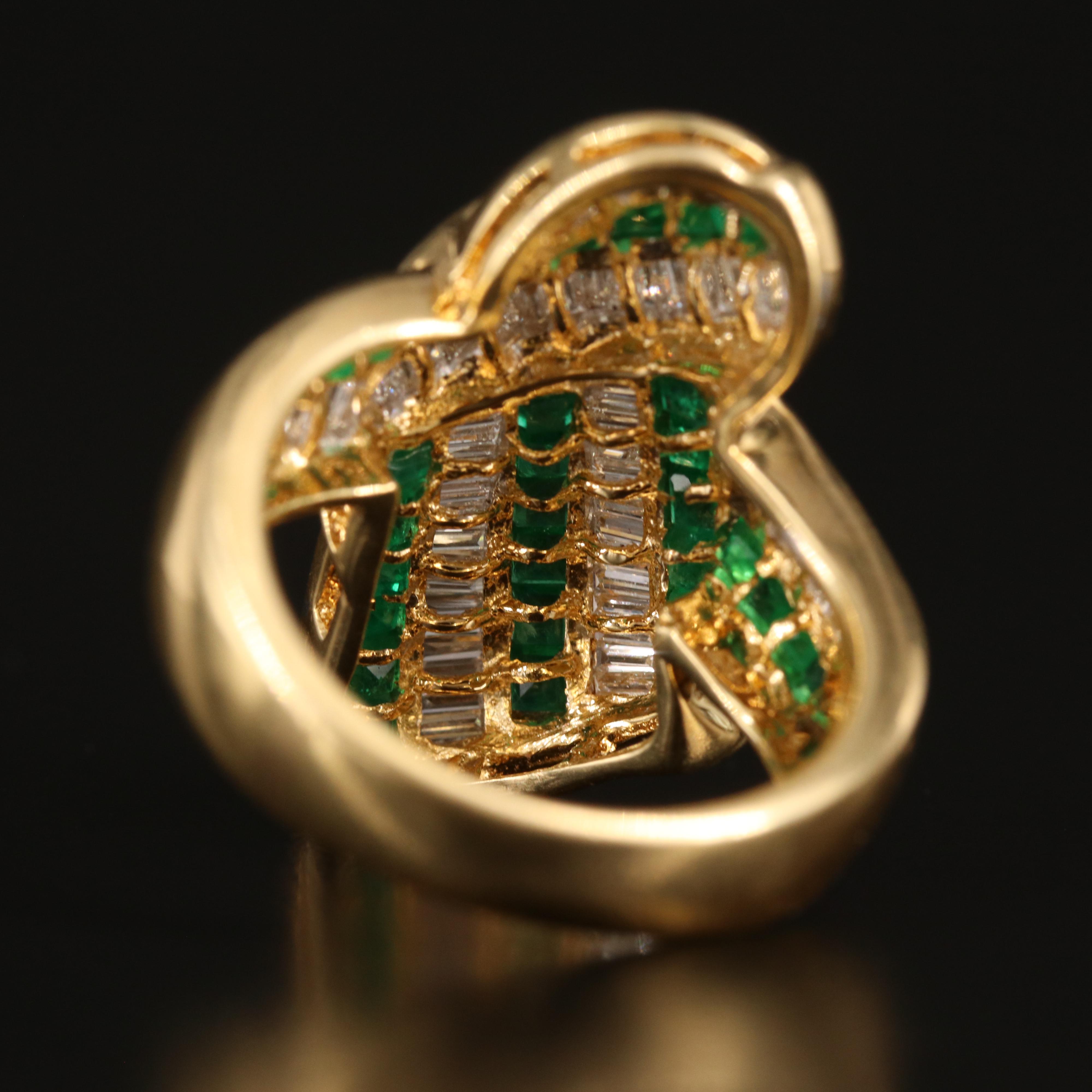 18K 1.00 CTW Diamond and Emerald Ribbon Ring