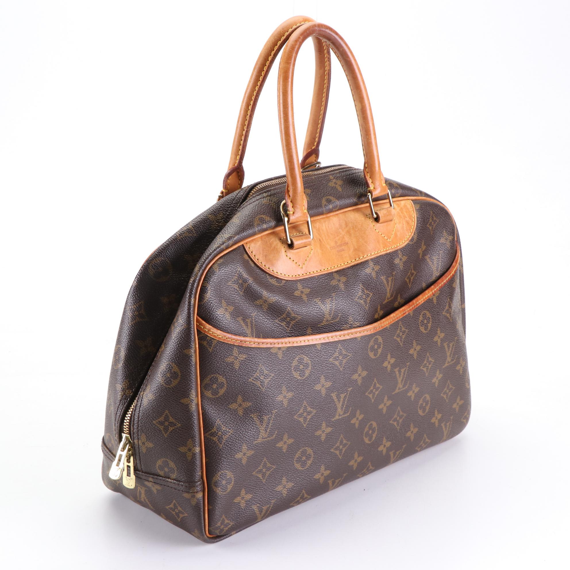 Louis Vuitton Deauville Bag in Monogram Canvas