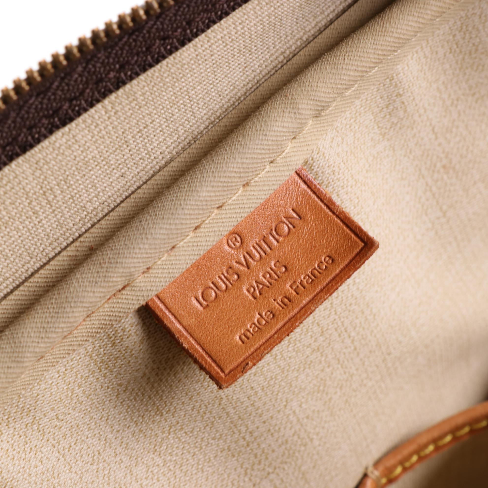 Louis Vuitton Deauville Bag in Monogram Canvas