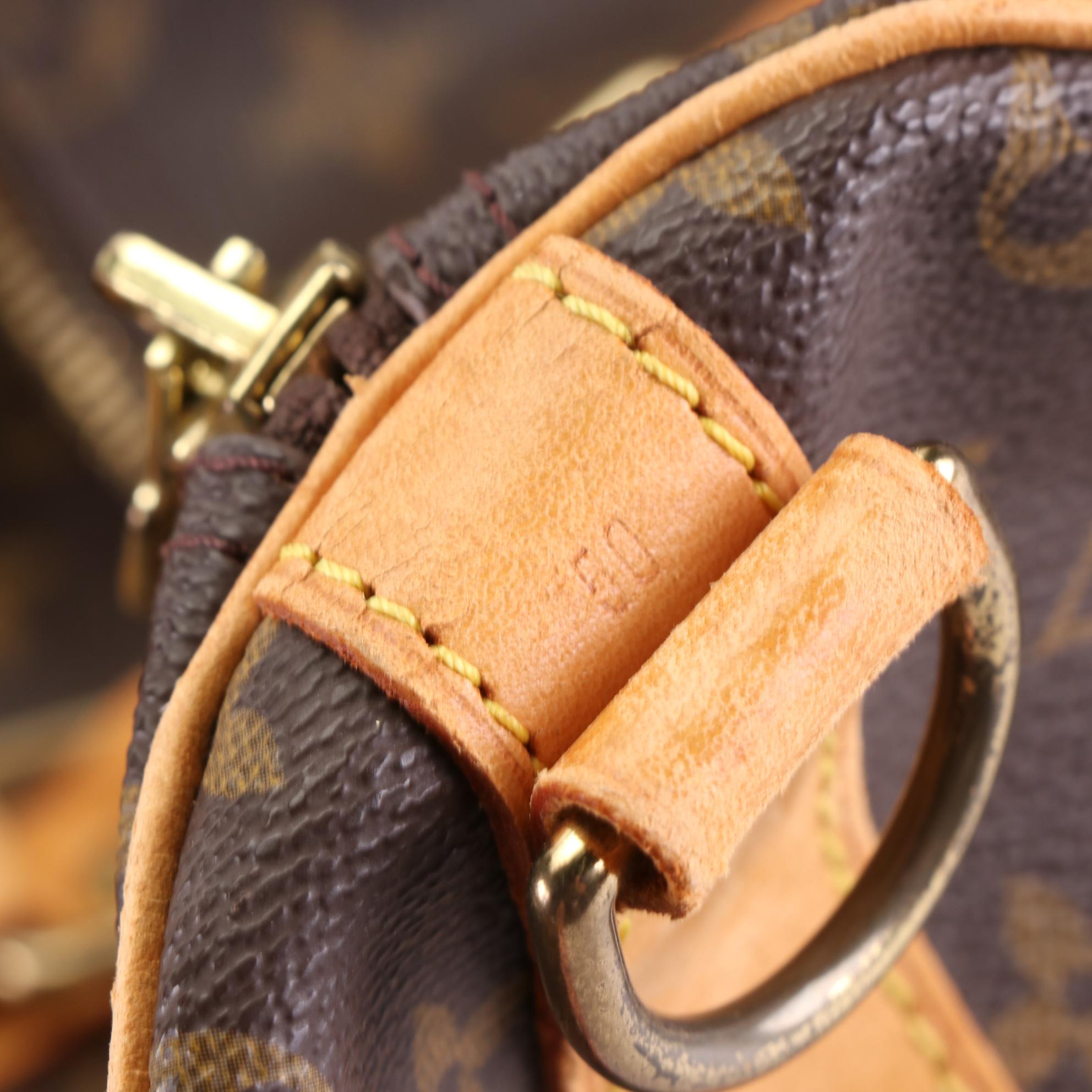 Louis Vuitton Keepall 50 Bandoulière in Monogram Canvas