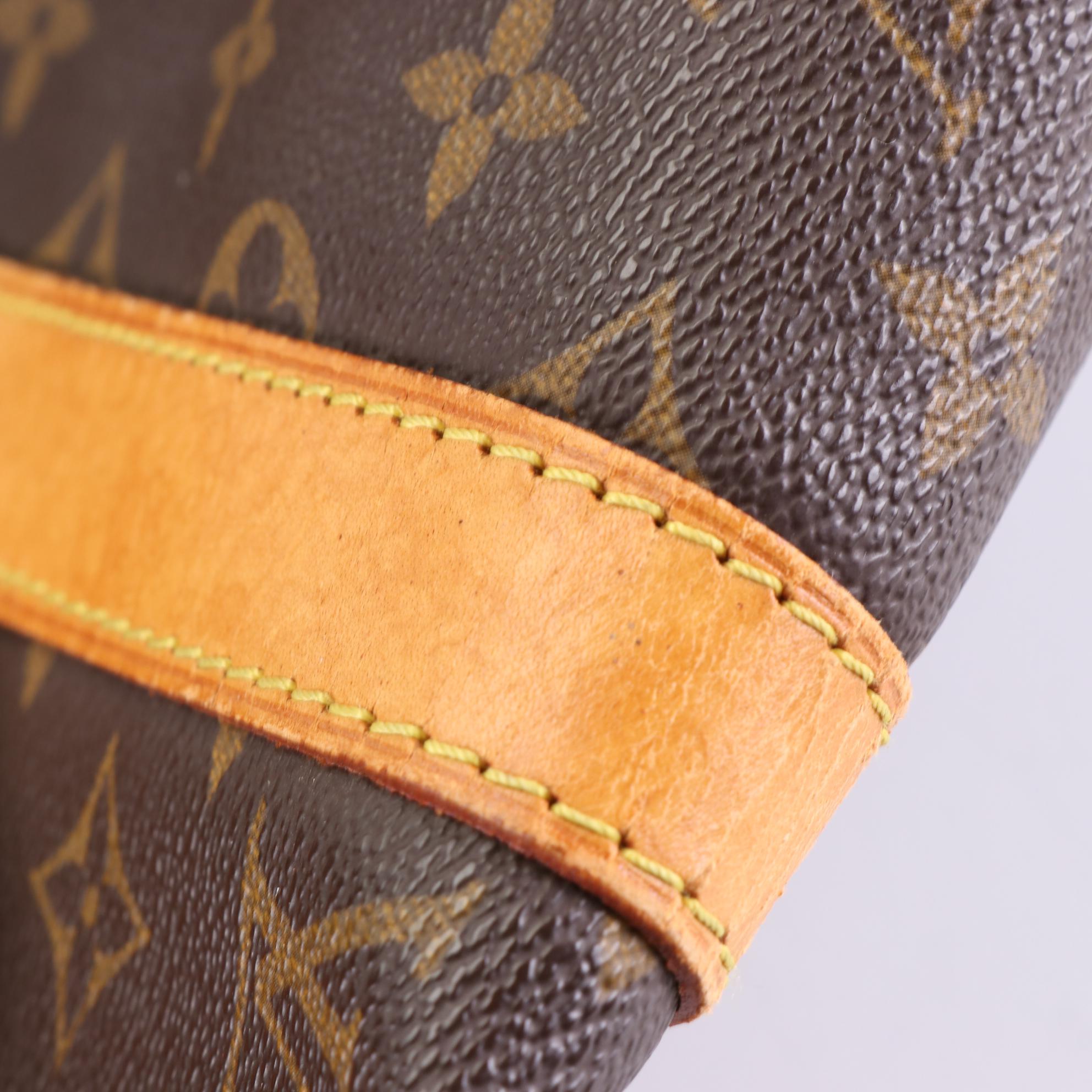 Louis Vuitton Keepall 50 Bandoulière in Monogram Canvas