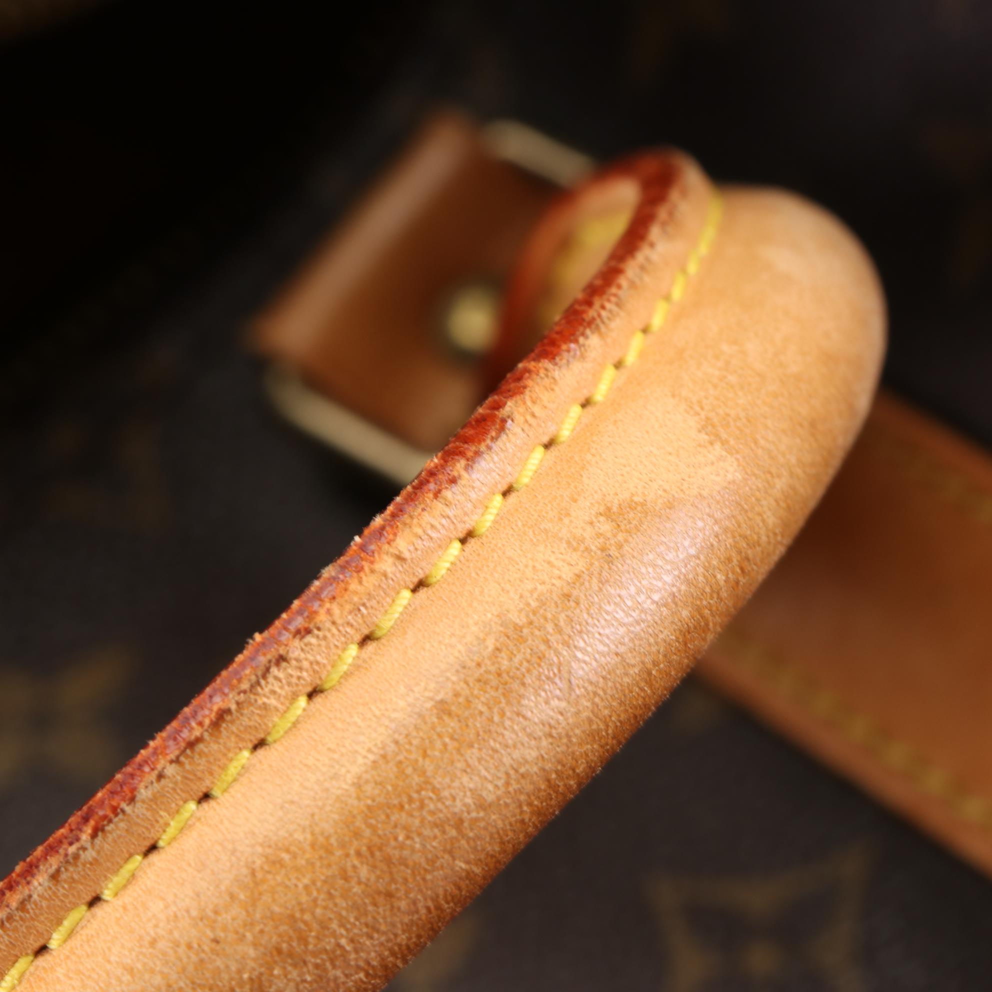 Louis Vuitton Keepall 50 Bandoulière in Monogram Canvas