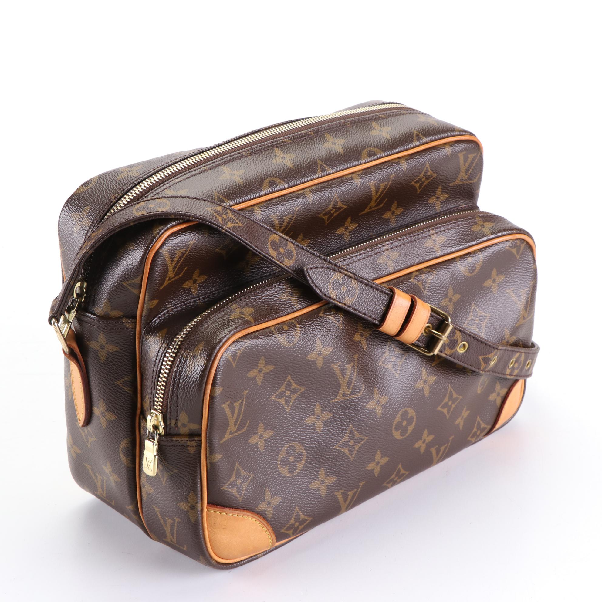 Louis Vuitton Nile Crossbody Bag in Monogram Canvas and Vachetta Leather