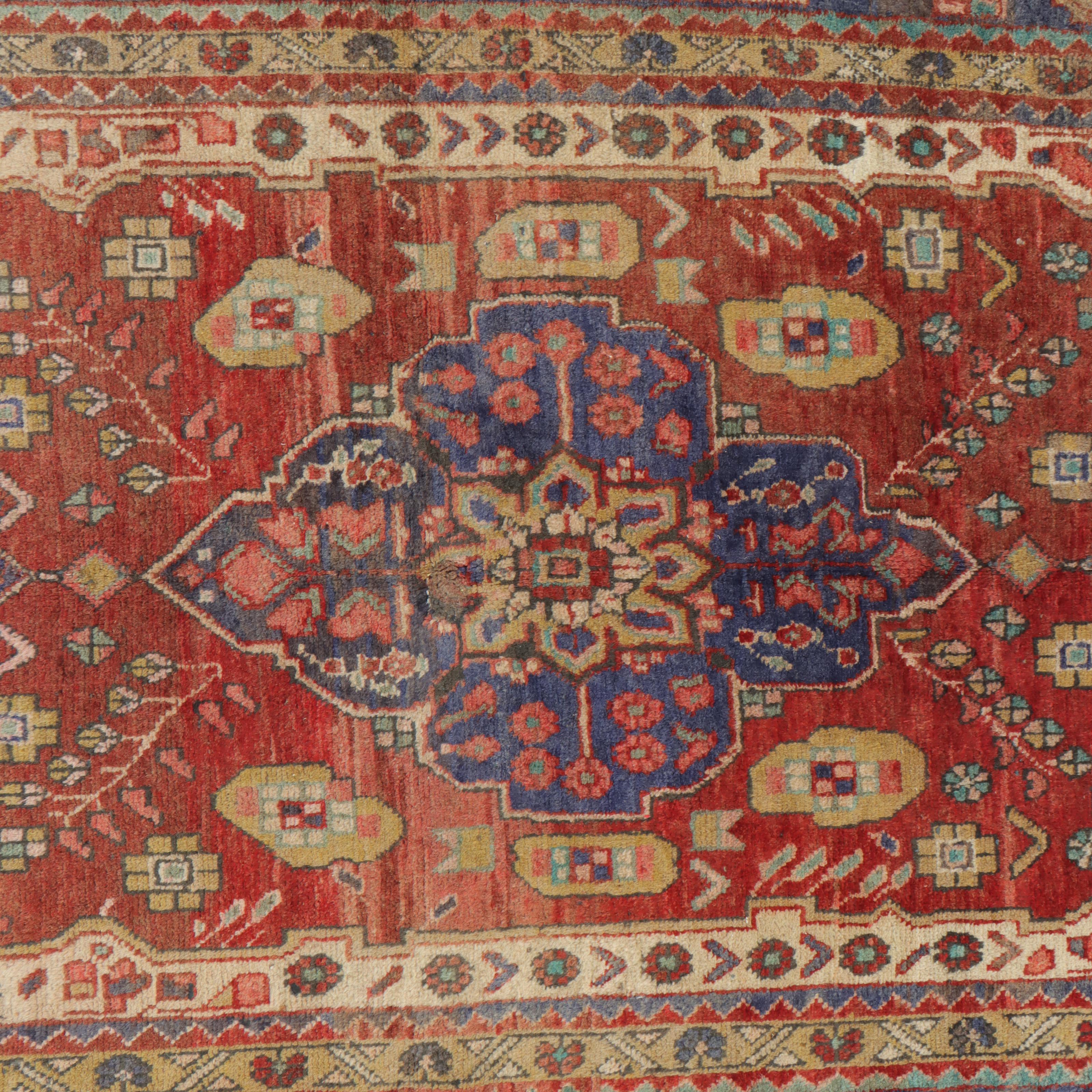 4'3 x 6'8 Hand-Knotted Persian Qashqai Area Rug