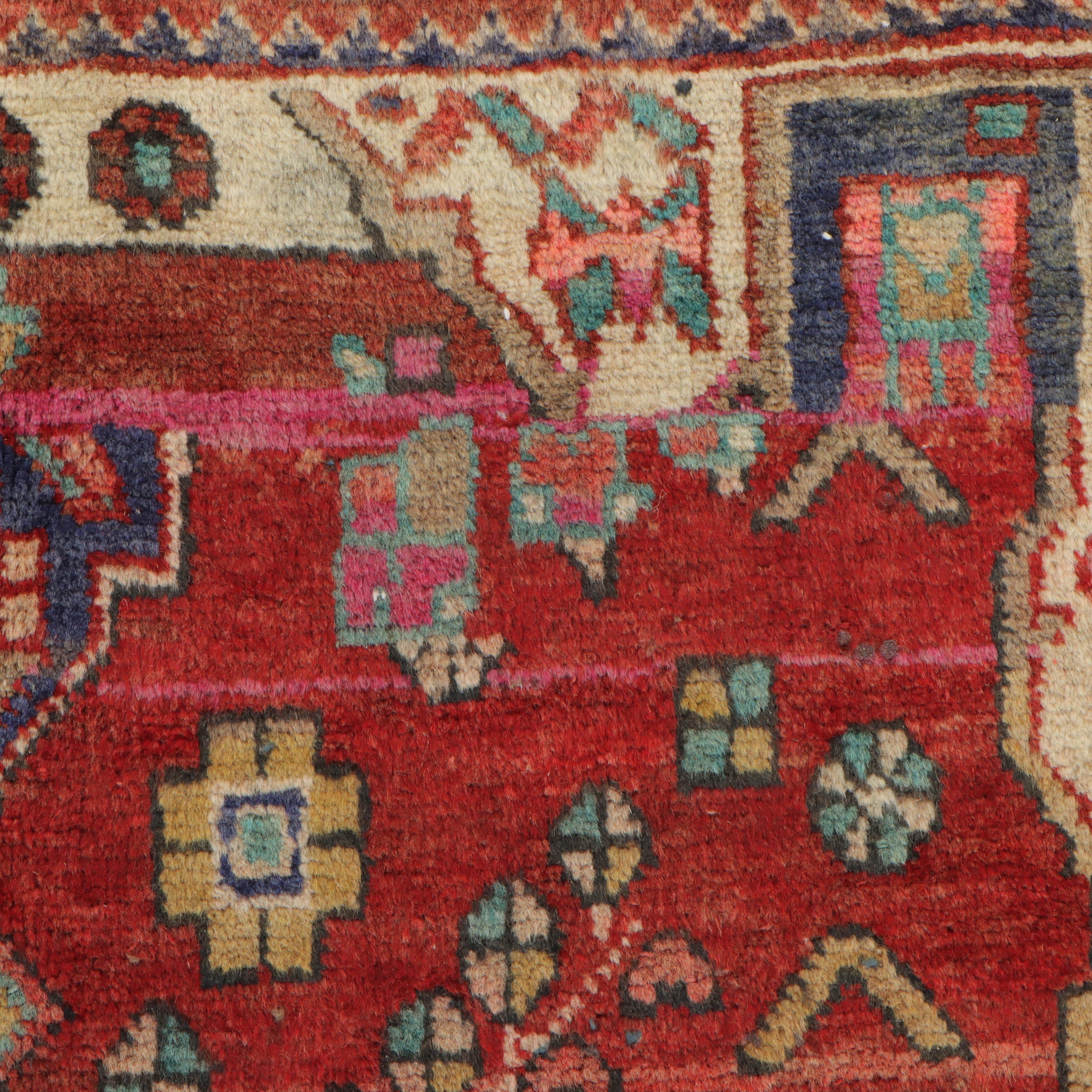 4'3 x 6'8 Hand-Knotted Persian Qashqai Area Rug