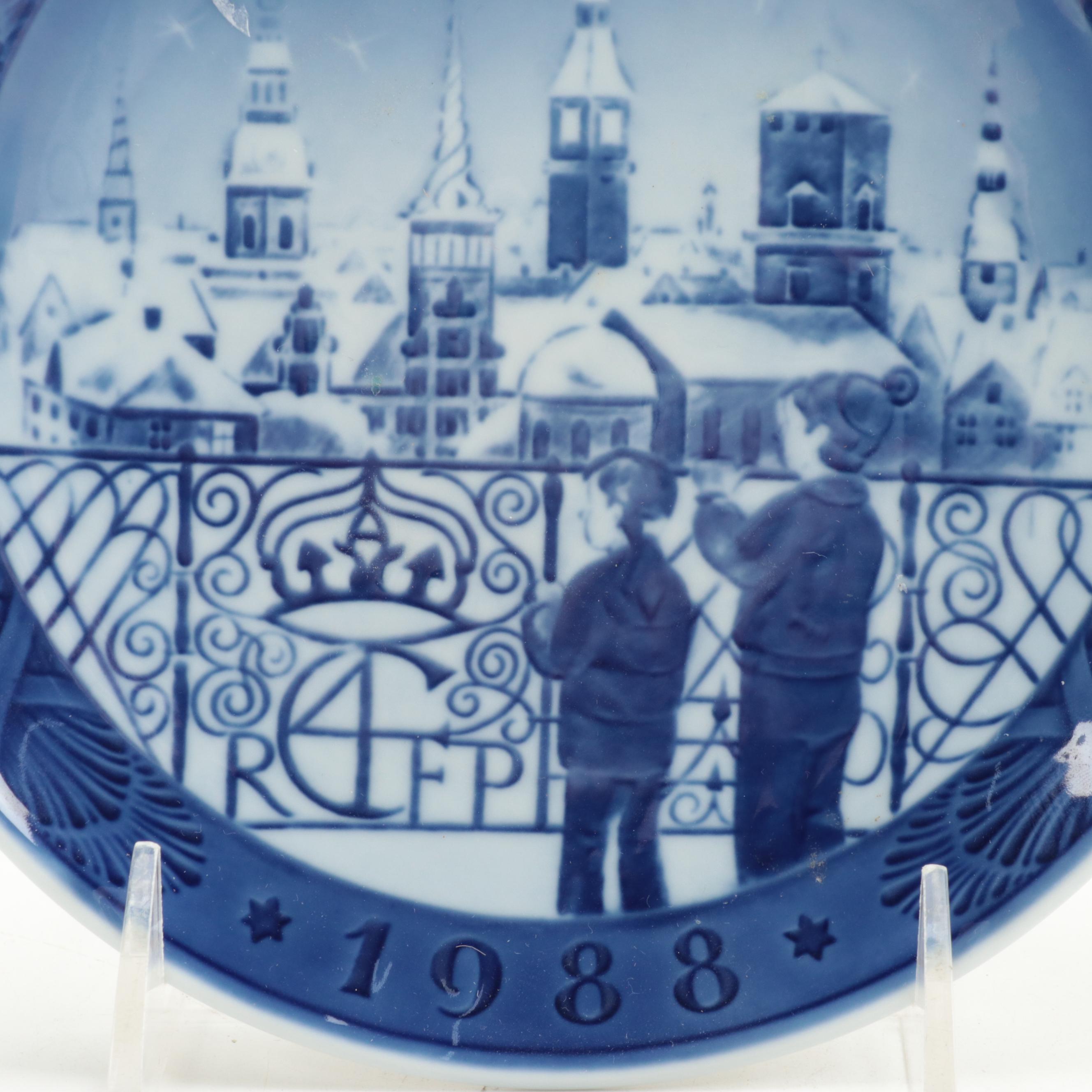Bing & Grøndahl Annual Christmas Plates, Romanian Etched Blue Glass Paperweight