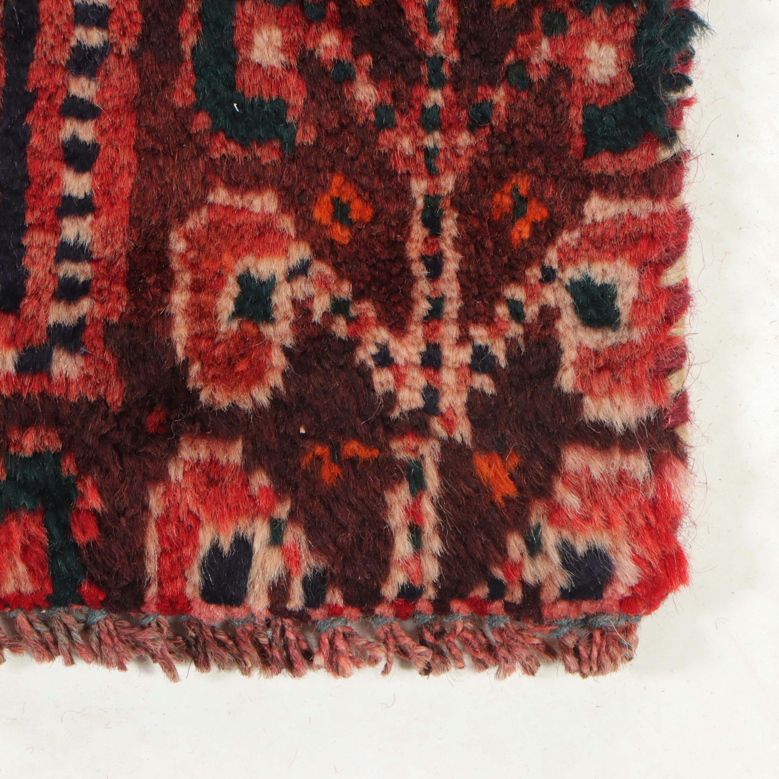 3'10 x 6'2 Hand-Knotted Persian Qashqai Area Rug