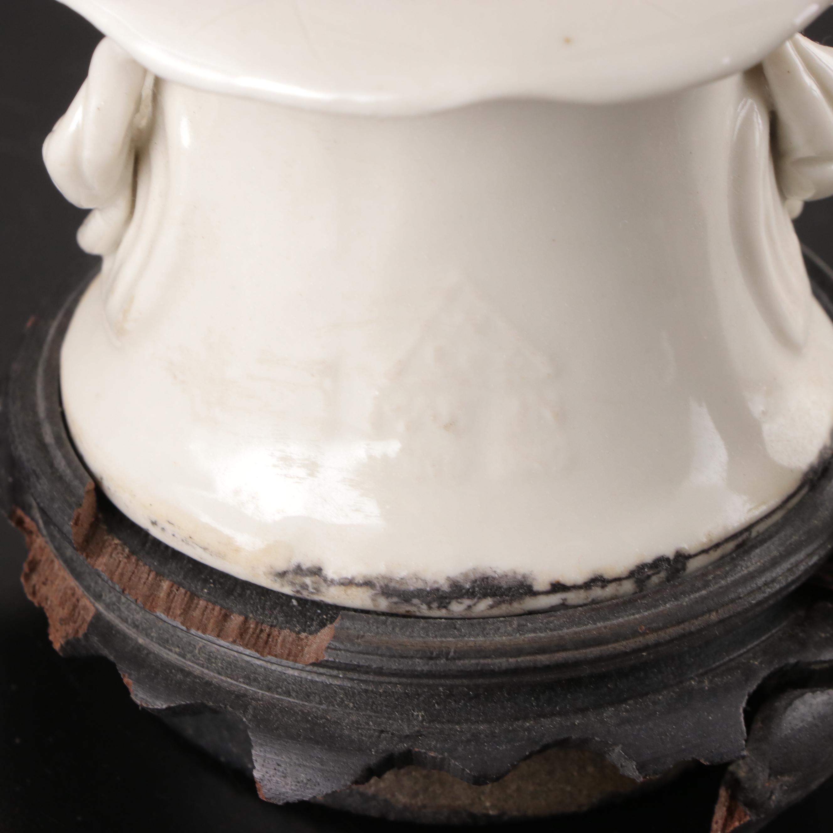 Pair of Chinese Guan Yin Porcelain Table Lamps, Late 20th Century