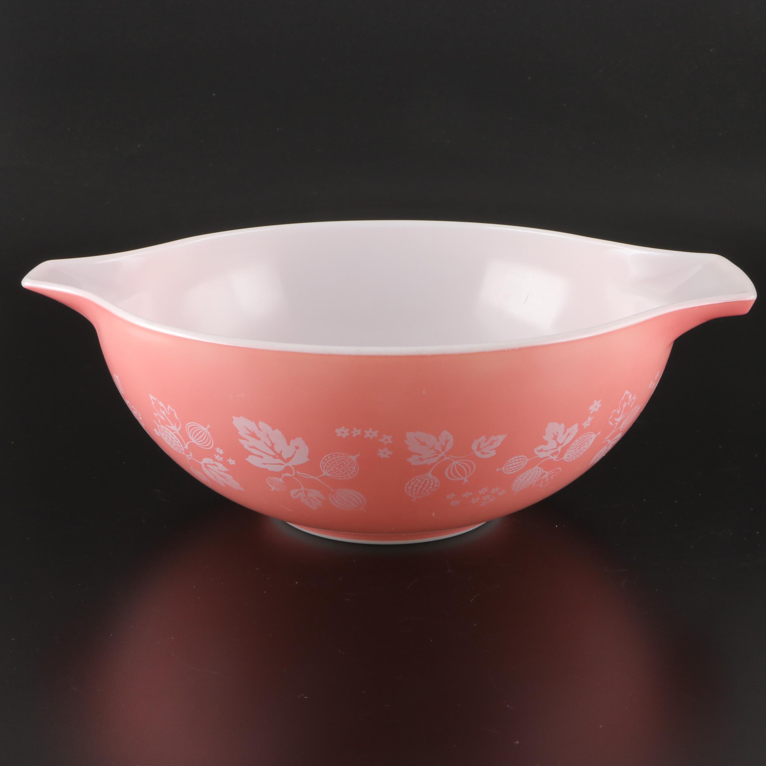 Pyrex "Gooseberry" Graduated Glass Cinderella Bowls, Mid-20th Century