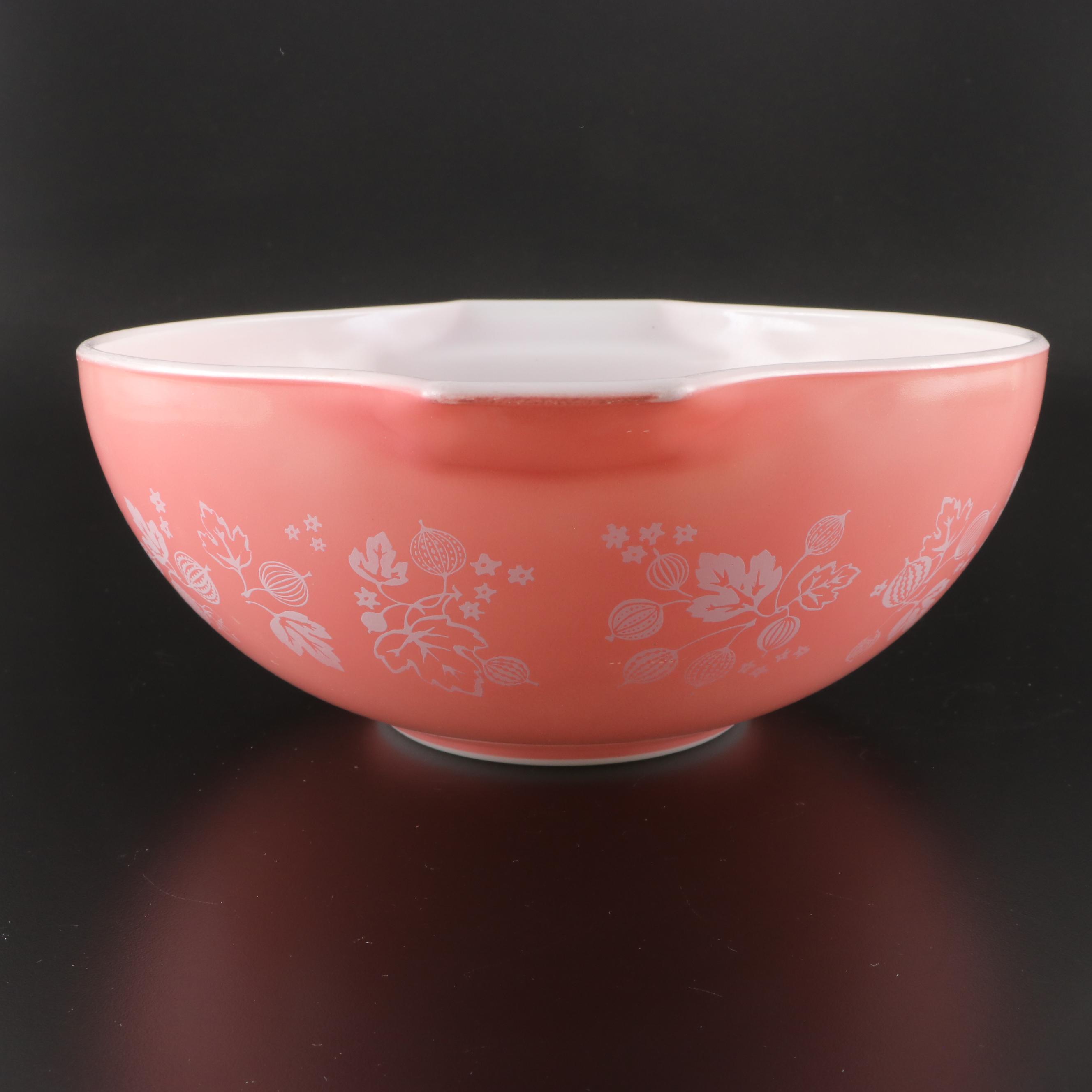 Pyrex "Gooseberry" Graduated Glass Cinderella Bowls, Mid-20th Century