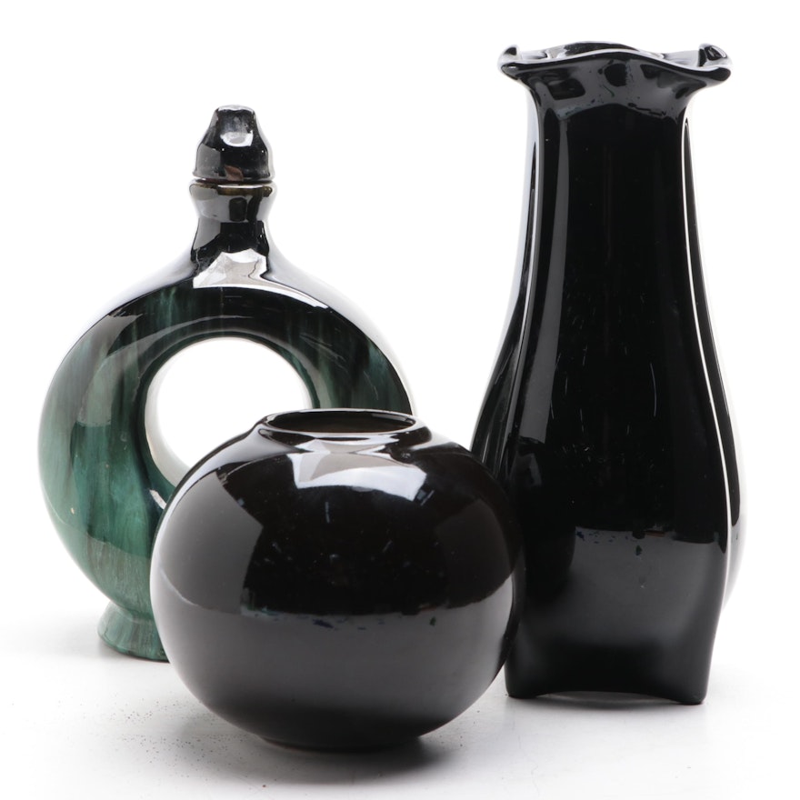 High Gloss Ceramic Decanter Music Box with Two High Gloss Ceramic Table Vases