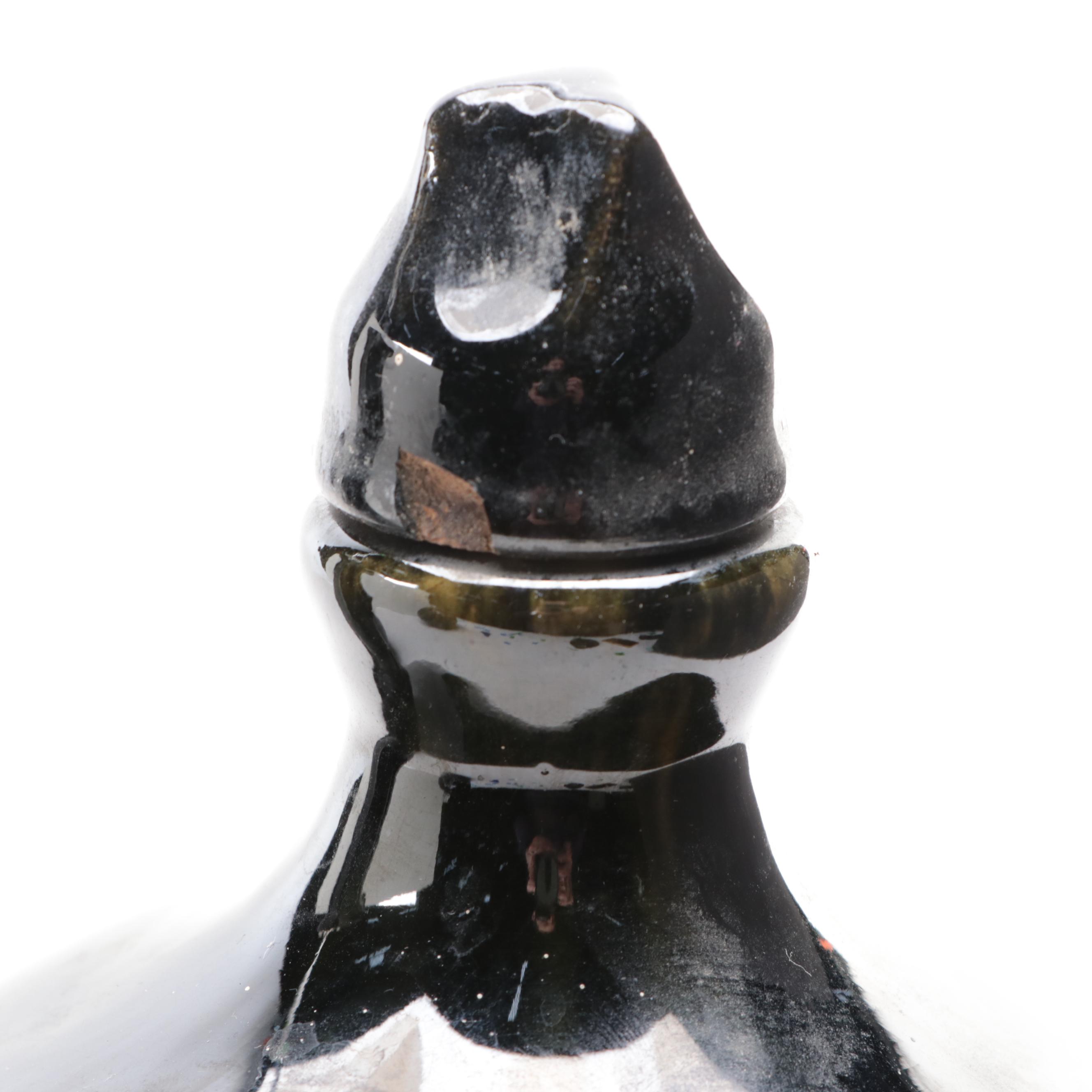 High Gloss Ceramic Decanter Music Box with Two High Gloss Ceramic Table Vases