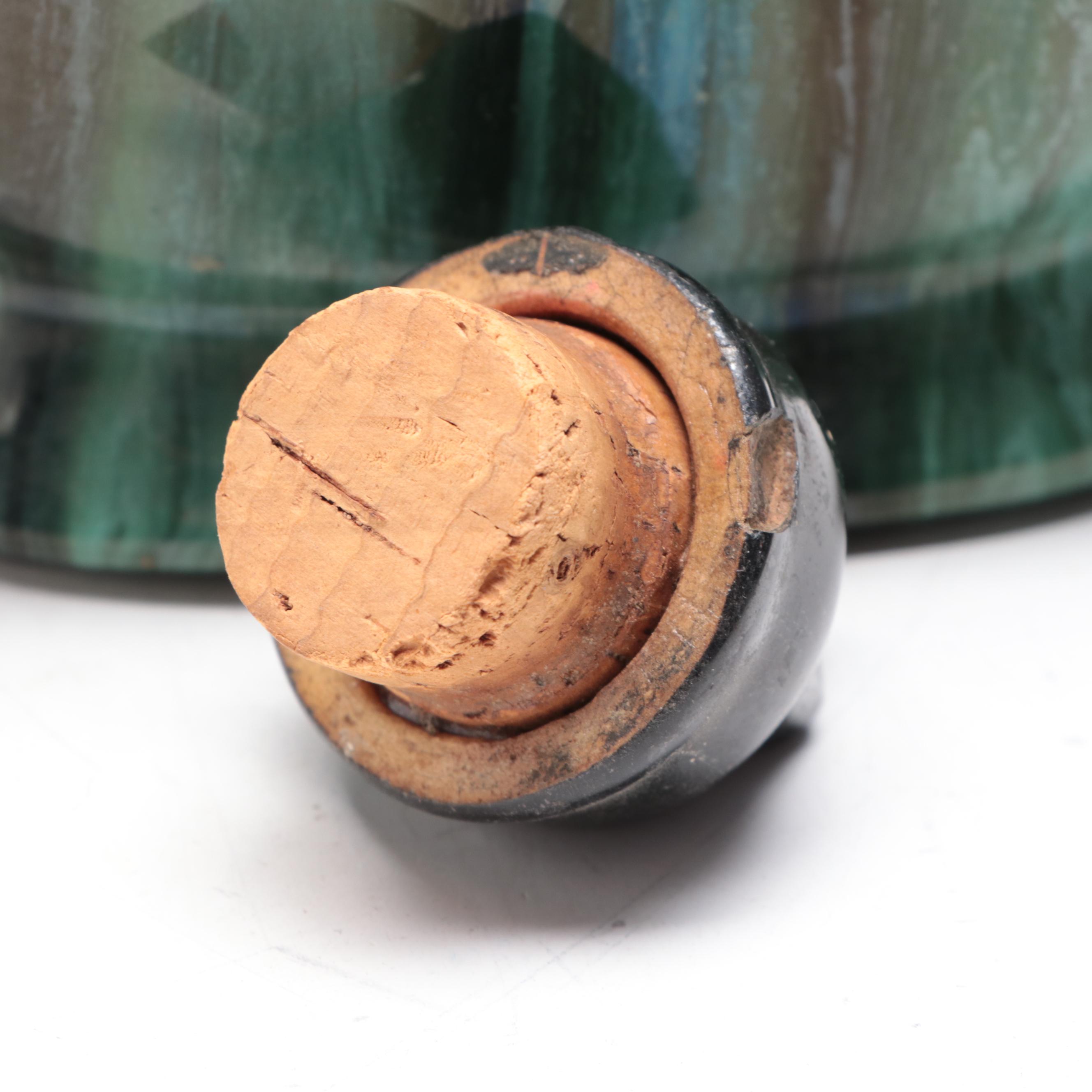 High Gloss Ceramic Decanter Music Box with Two High Gloss Ceramic Table Vases