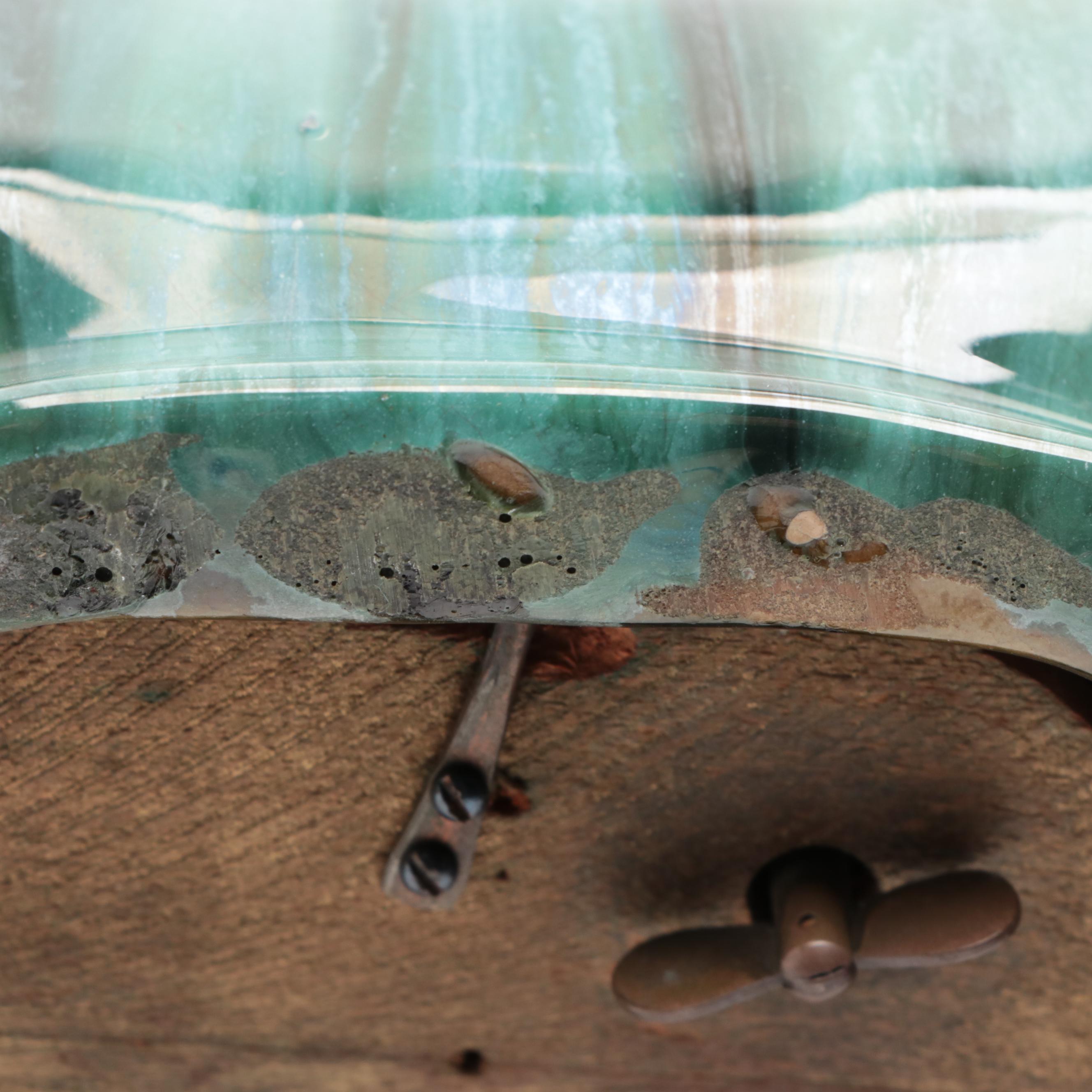 High Gloss Ceramic Decanter Music Box with Two High Gloss Ceramic Table Vases