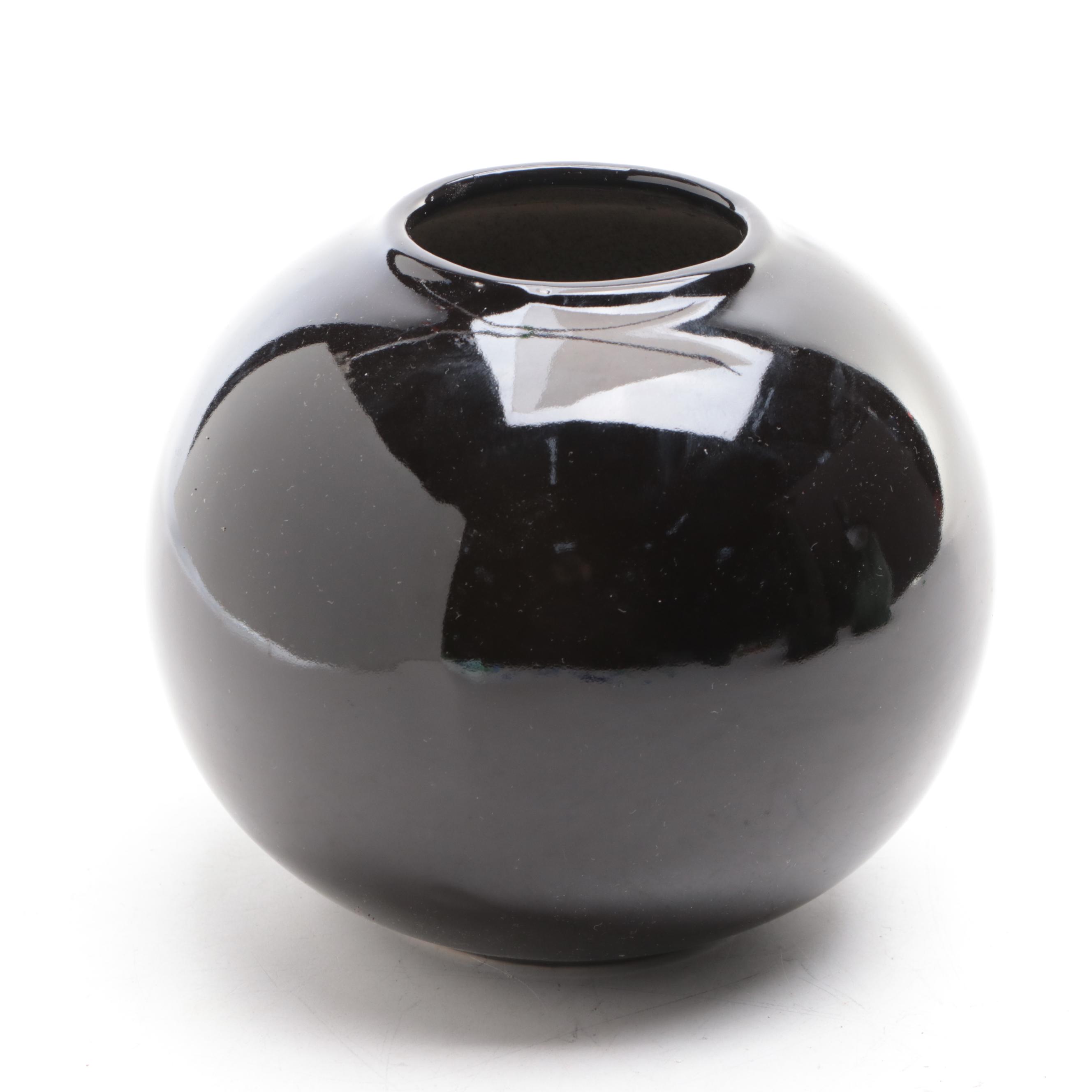 High Gloss Ceramic Decanter Music Box with Two High Gloss Ceramic Table Vases