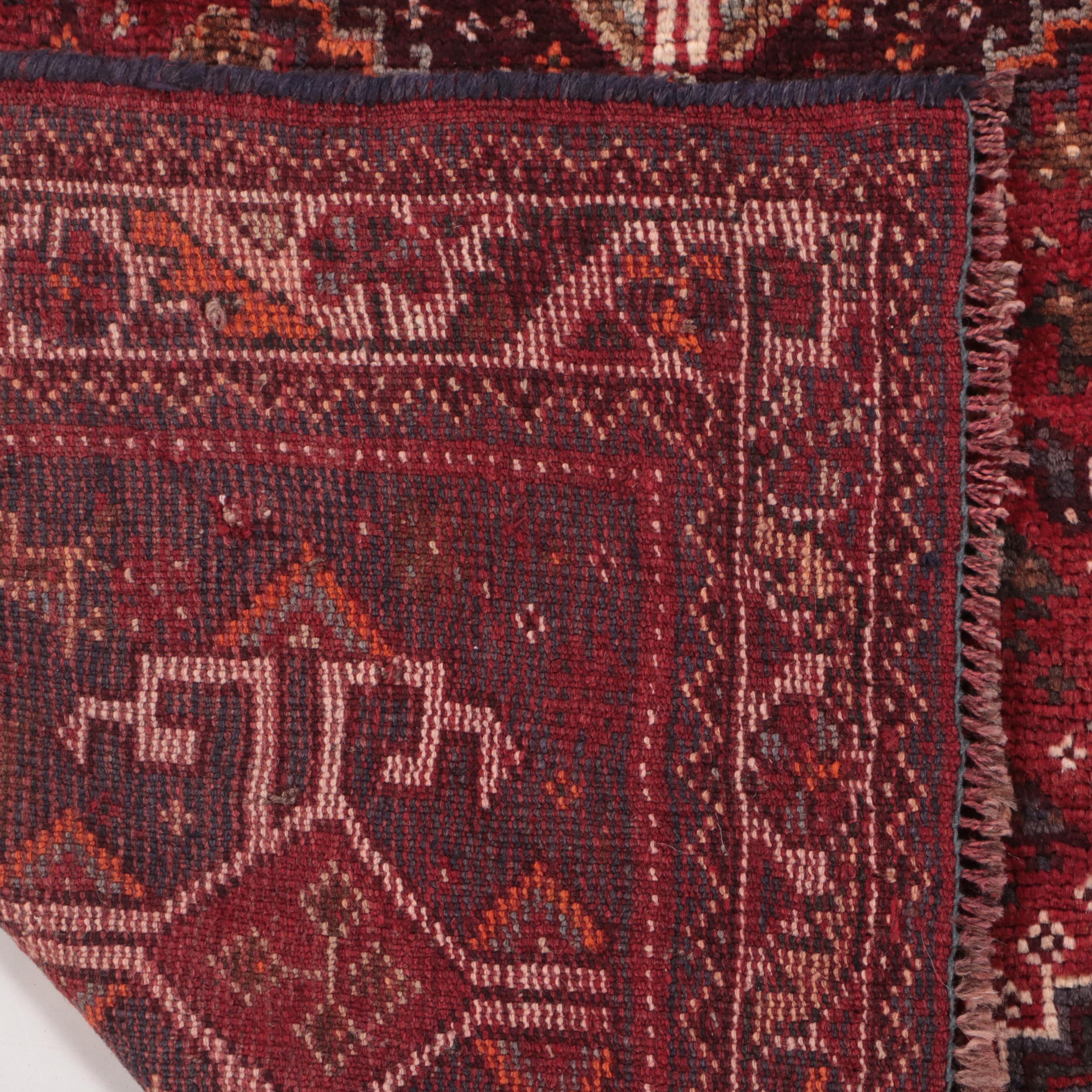 4'1 x 5'5 Hand-Knotted Persian Qashqai Area Rug