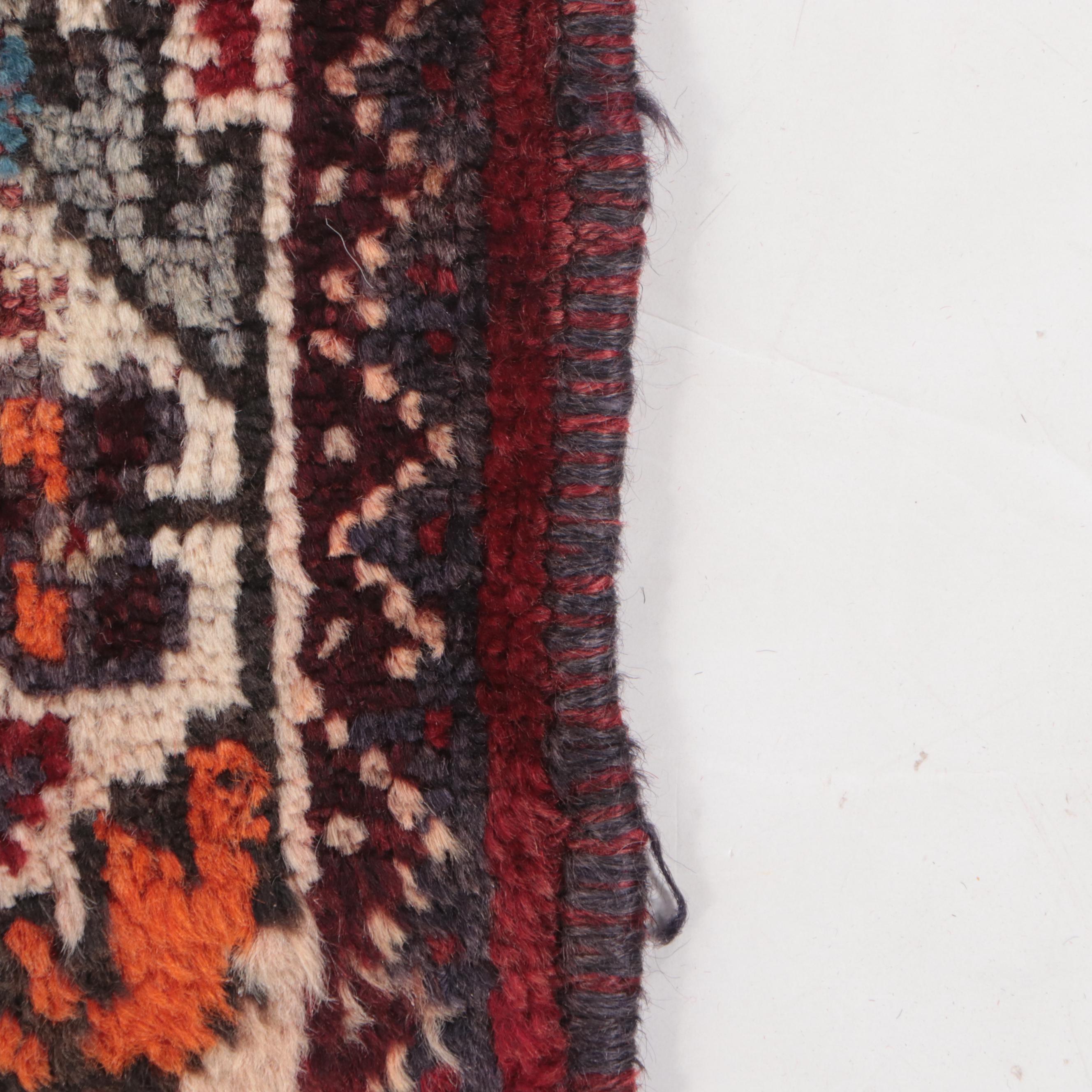 4'1 x 5'5 Hand-Knotted Persian Qashqai Area Rug