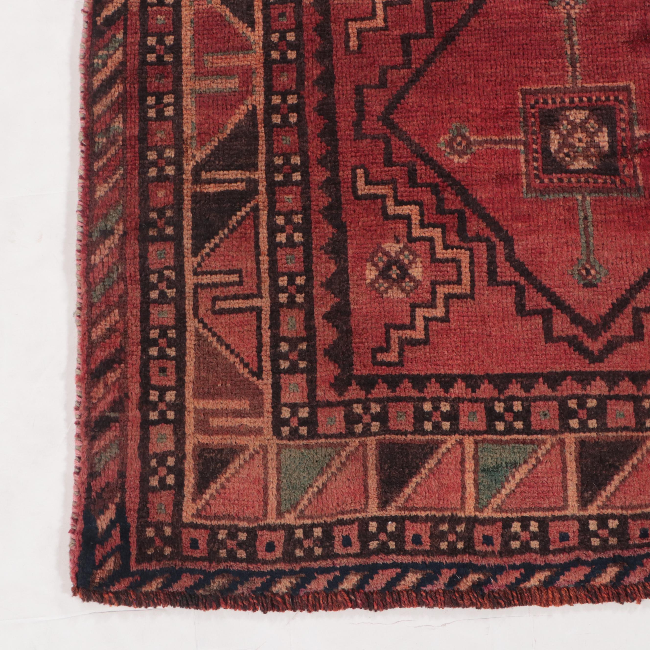 4'8 x 7'10 Hand-Knotted Persian Yalameh Area Rug