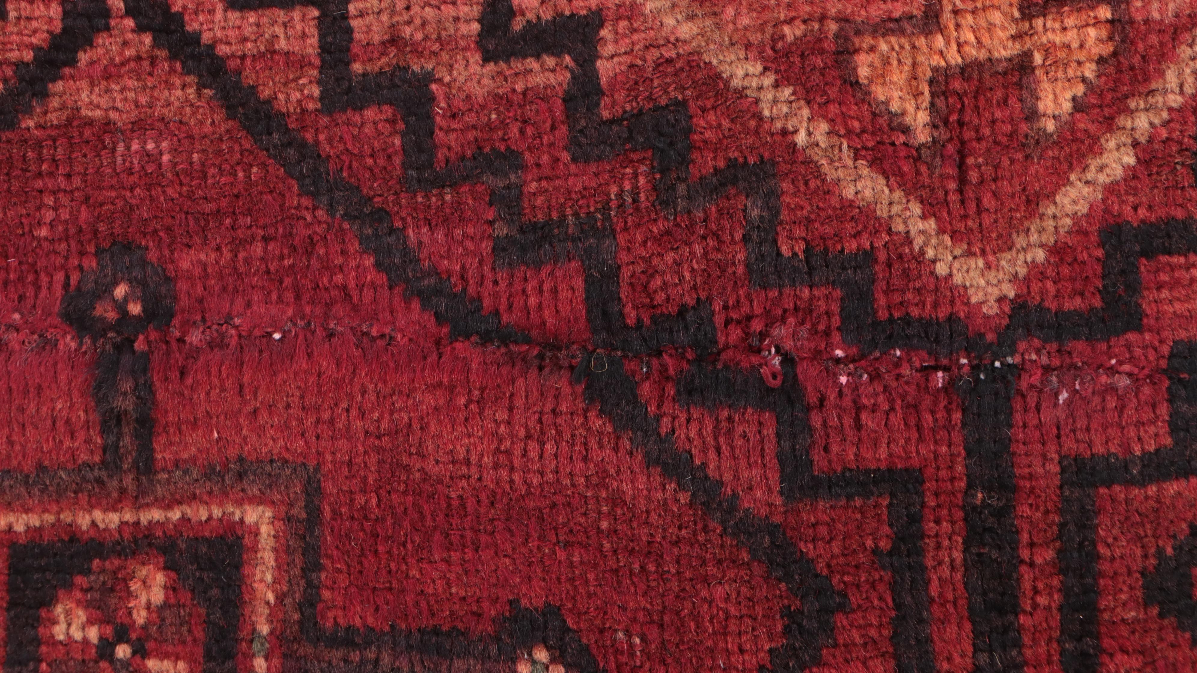 4'8 x 7'10 Hand-Knotted Persian Yalameh Area Rug