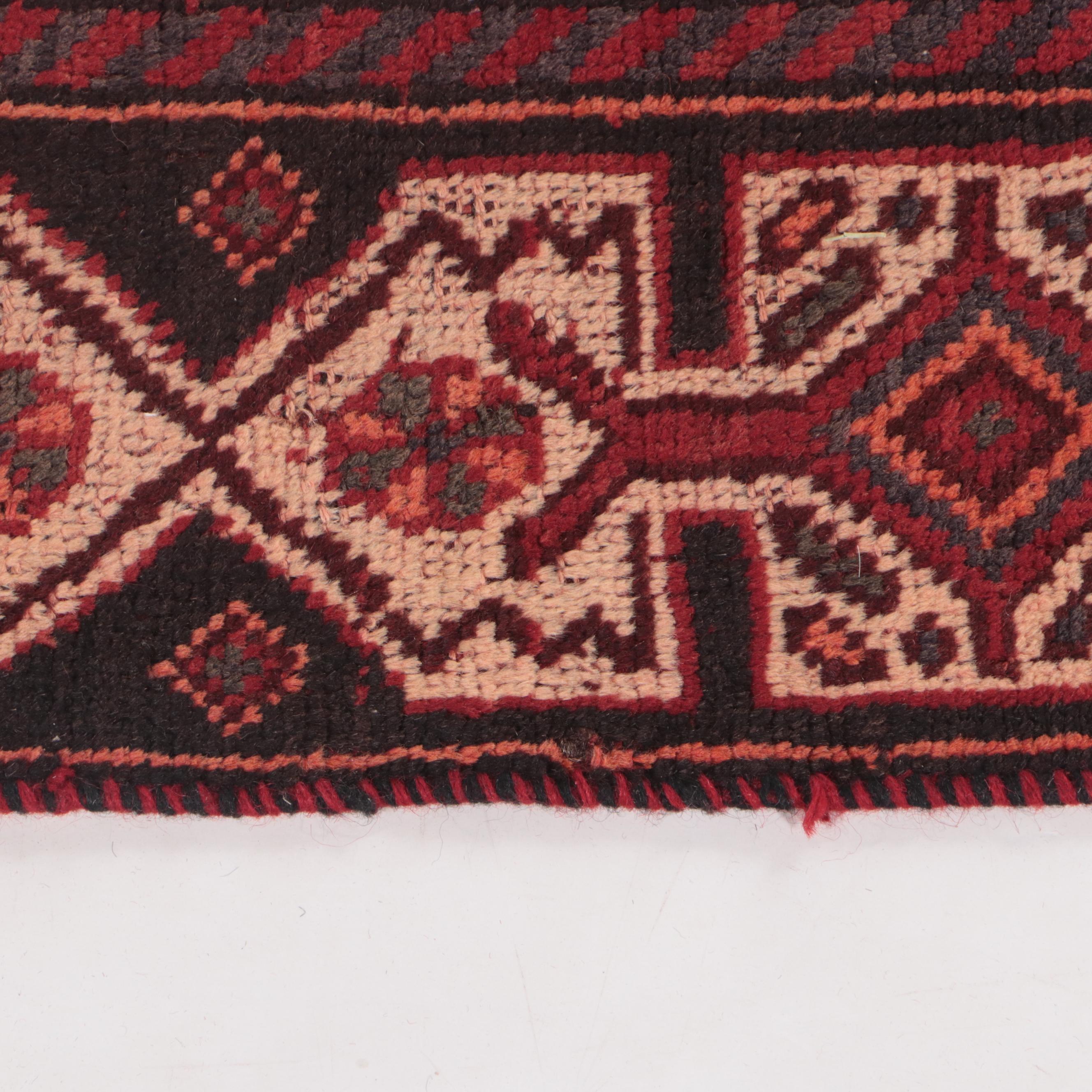 4'9 x 9'1  Hand-Knotted Persian Shiraz Area Rug