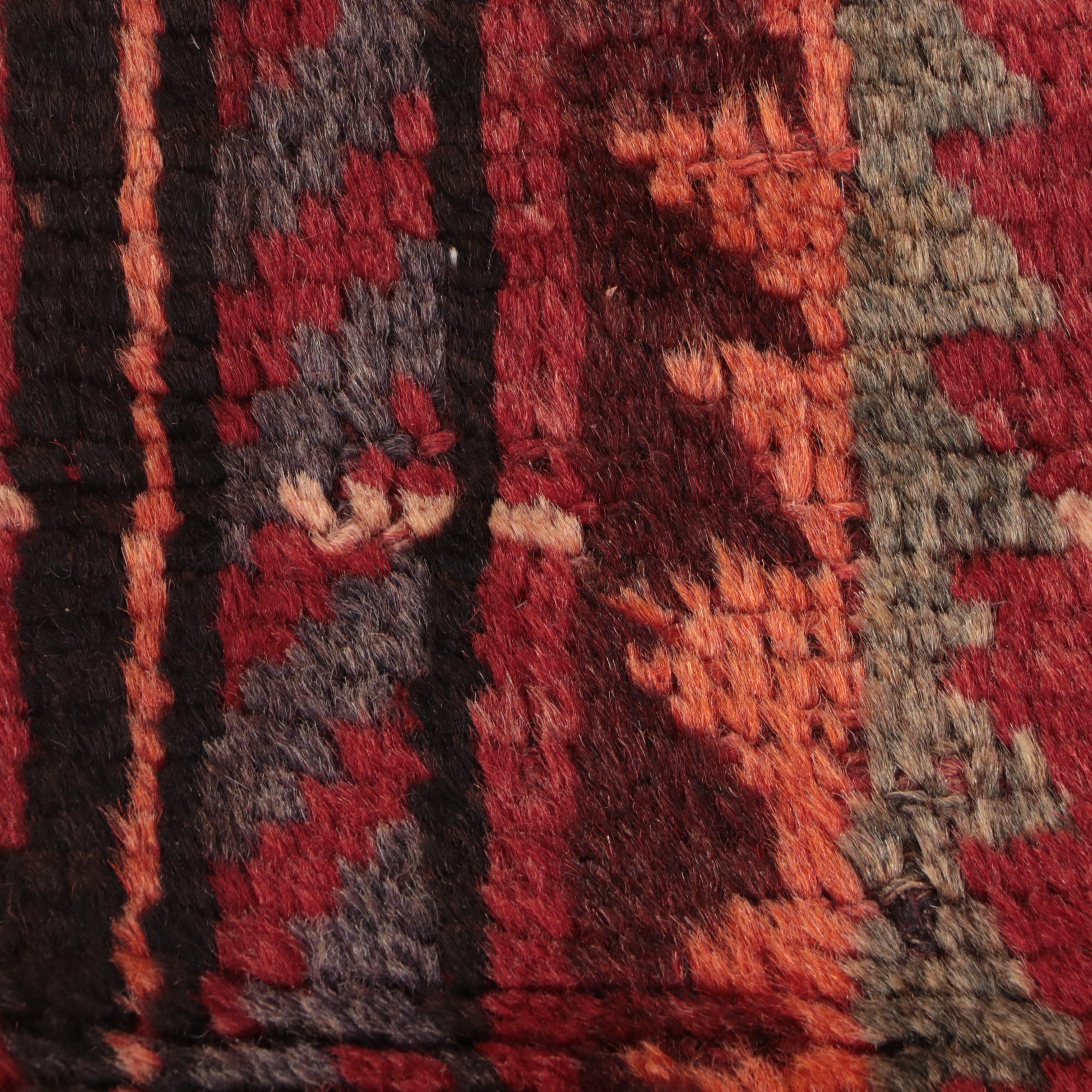 4'9 x 9'1  Hand-Knotted Persian Shiraz Area Rug