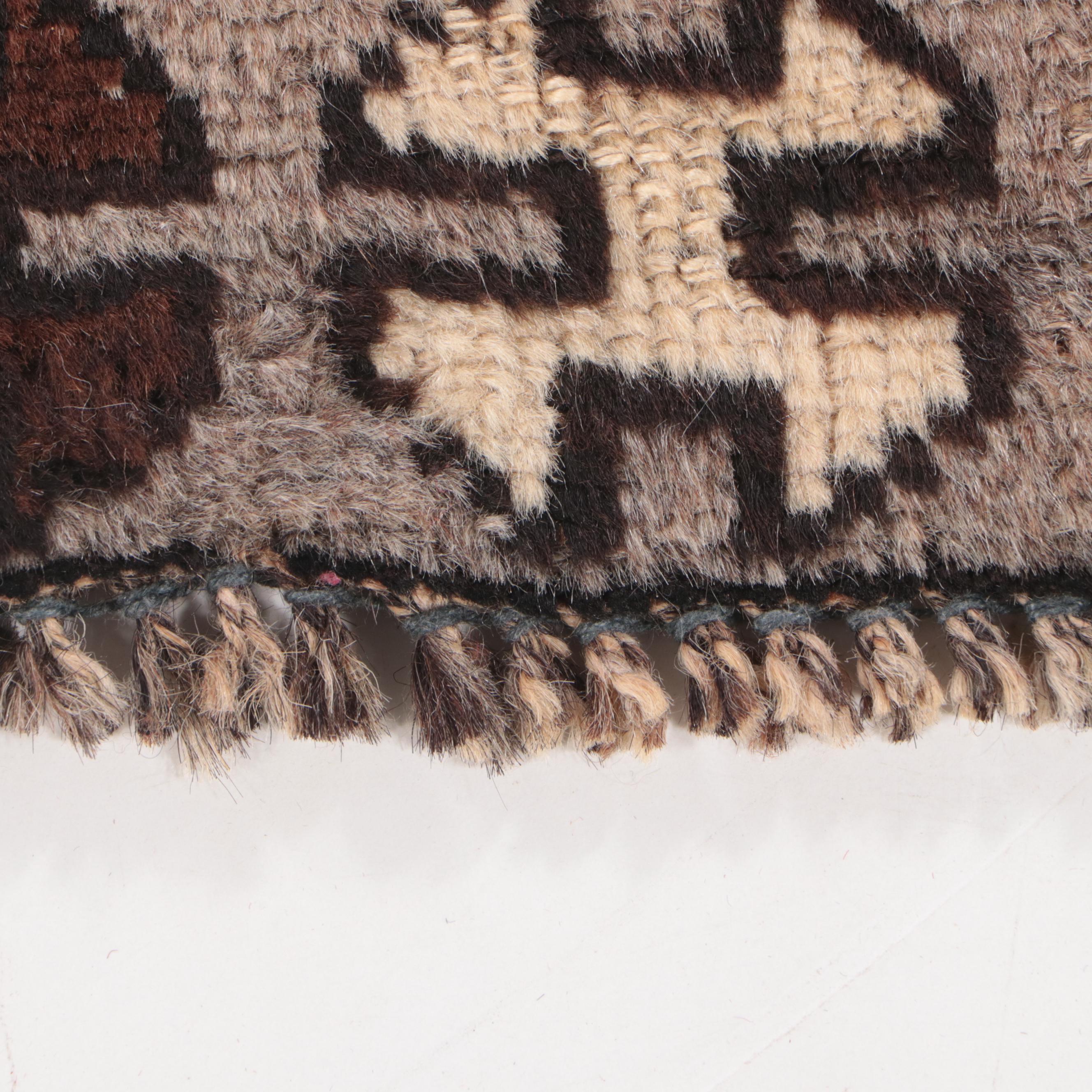 3'6 x 6'6 Hand-Knotted Persian Shiraz Area Rug