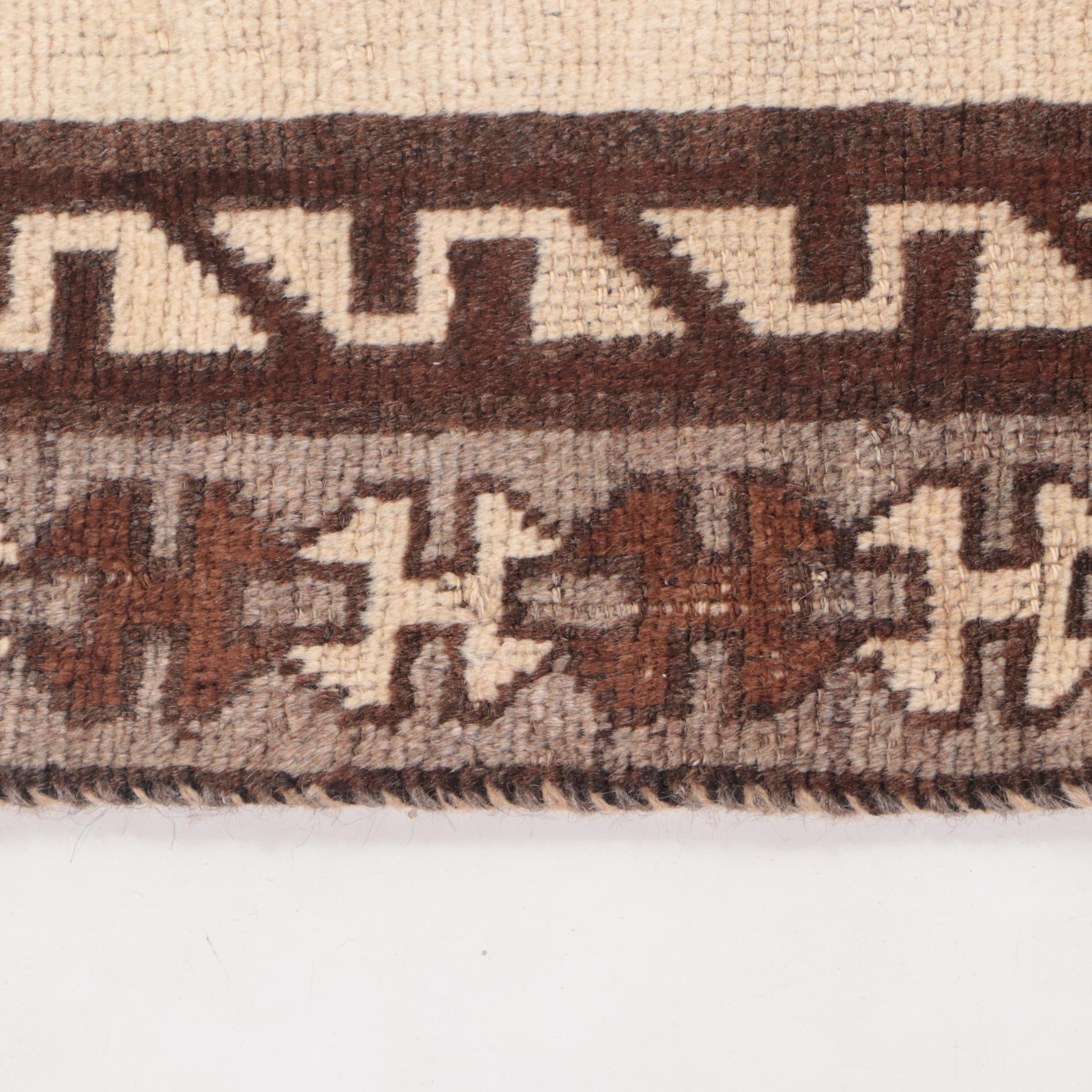 3'6 x 6'6 Hand-Knotted Persian Shiraz Area Rug