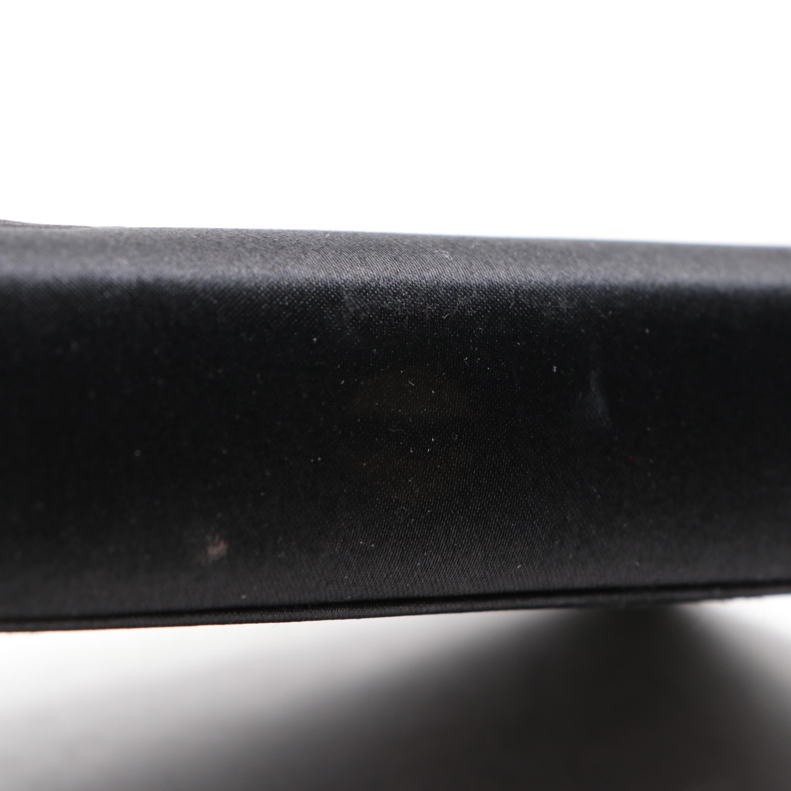 Chanel Beauté Camellia Eyeshadow Palette Case