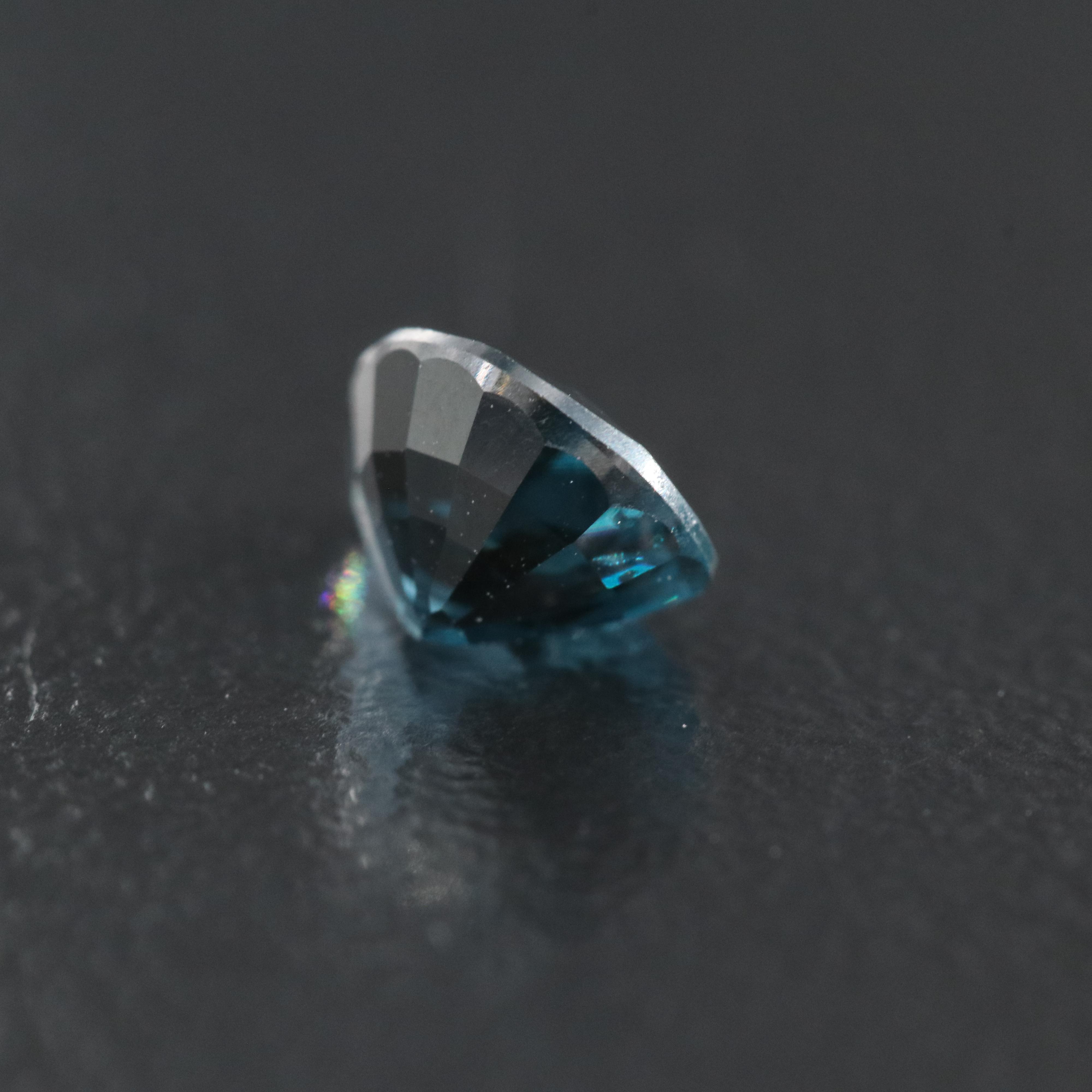 Loose 0.96 CT Spinel